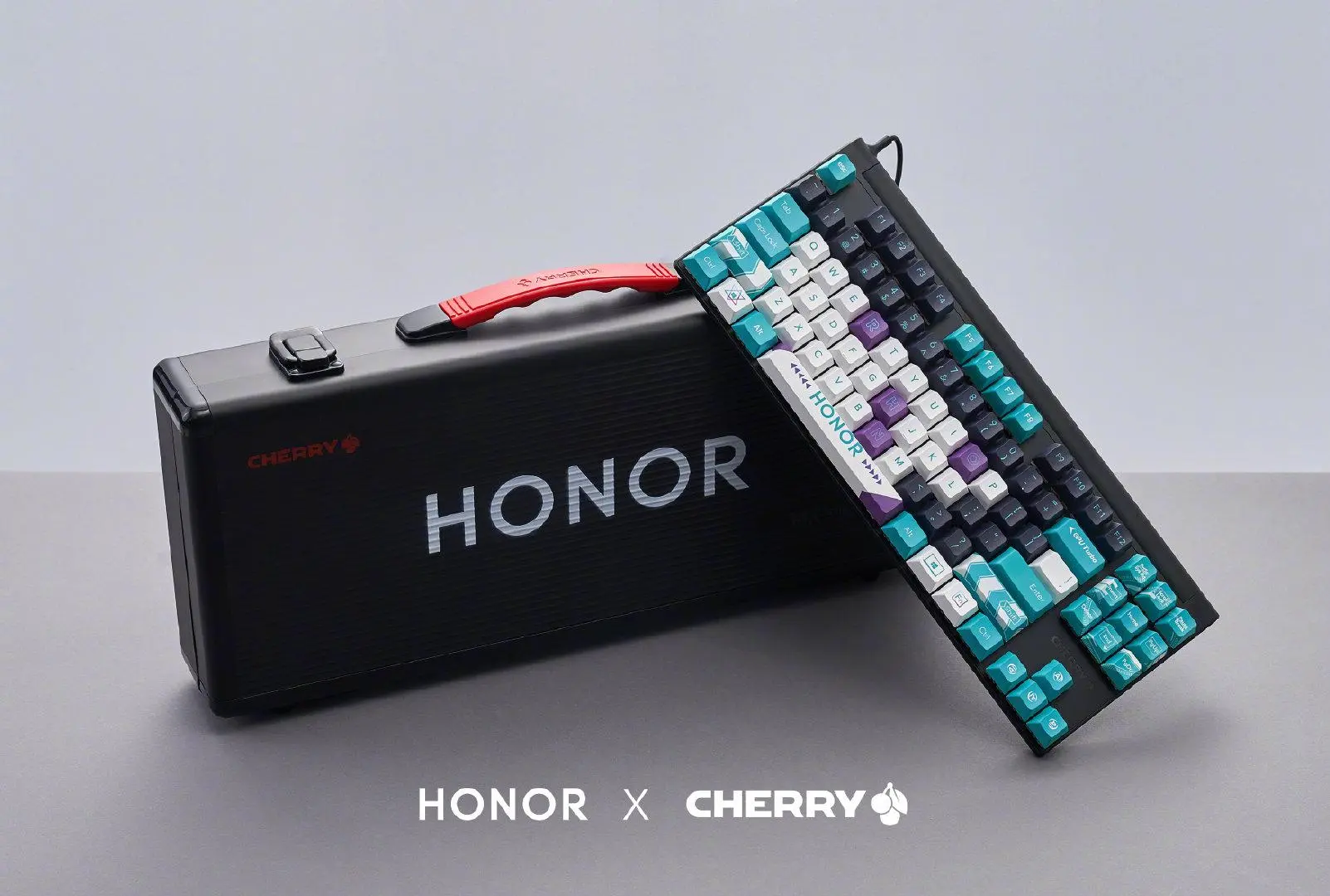 Honor продаст механическую клавиатуру с переключателями Cherry
