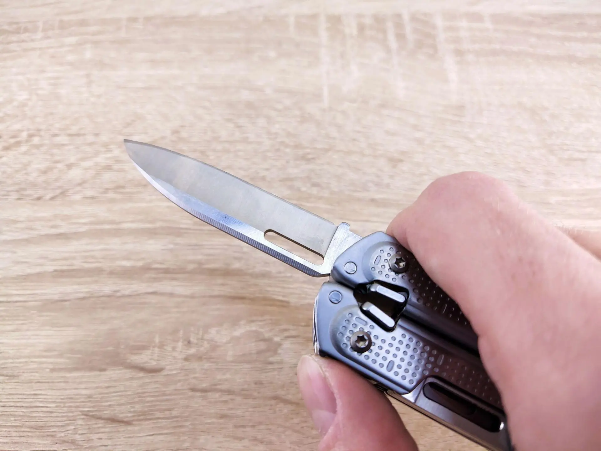 Тест-драйв&nbsp;мультитула Leatherman Free P4