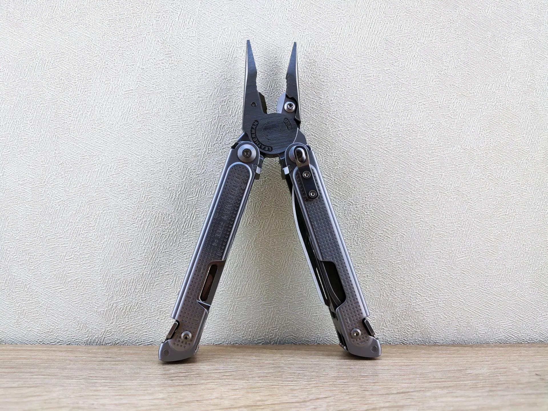Тест-драйв&nbsp;мультитула Leatherman Free P4