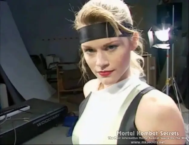 Актриса из Mortal Kombat 3 снова примерила образ Сони Блейд через 25 лет