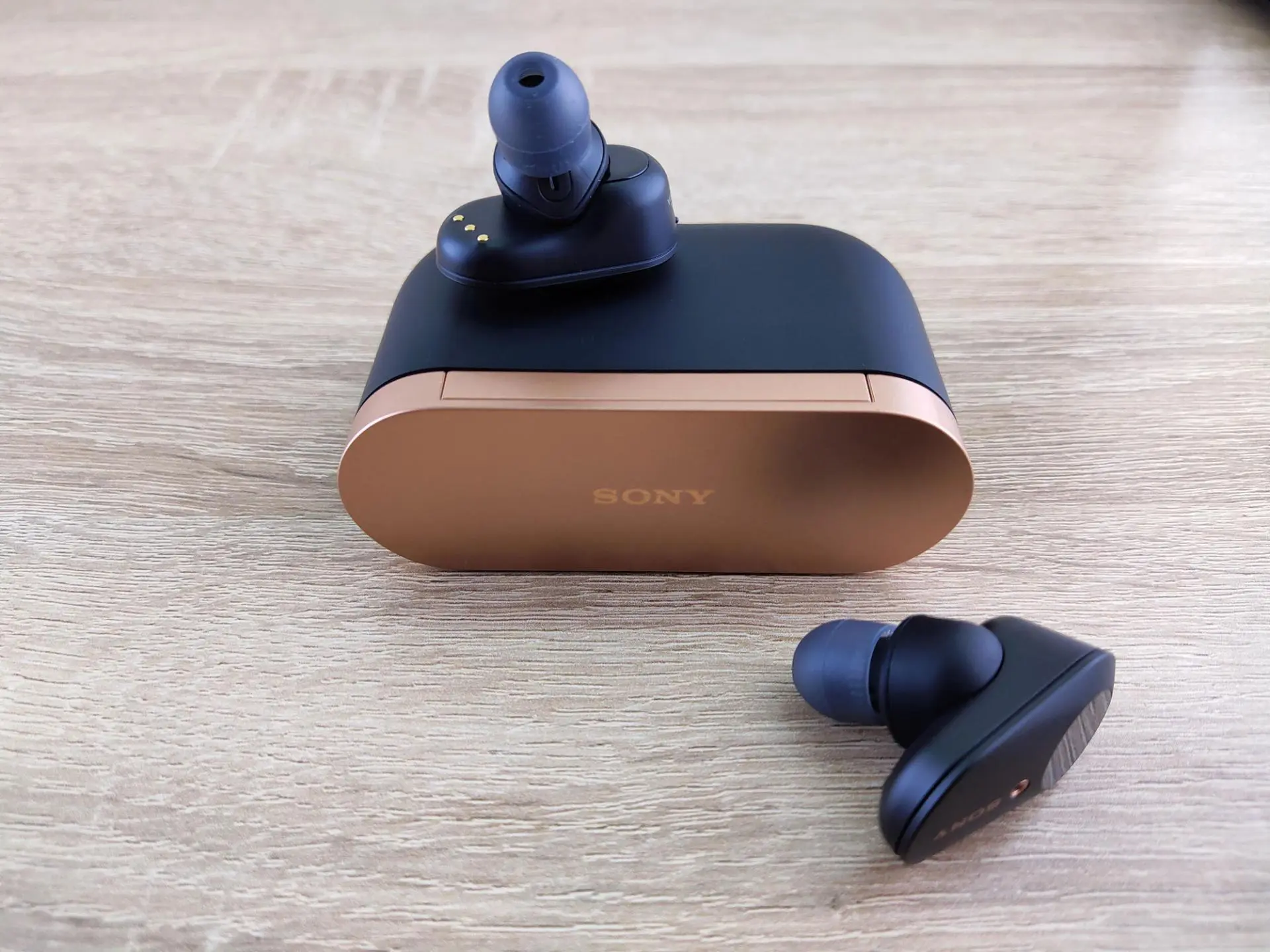 Обзор беспроводных наушников Sony WF-1000XM3 с активным шумоподавлением