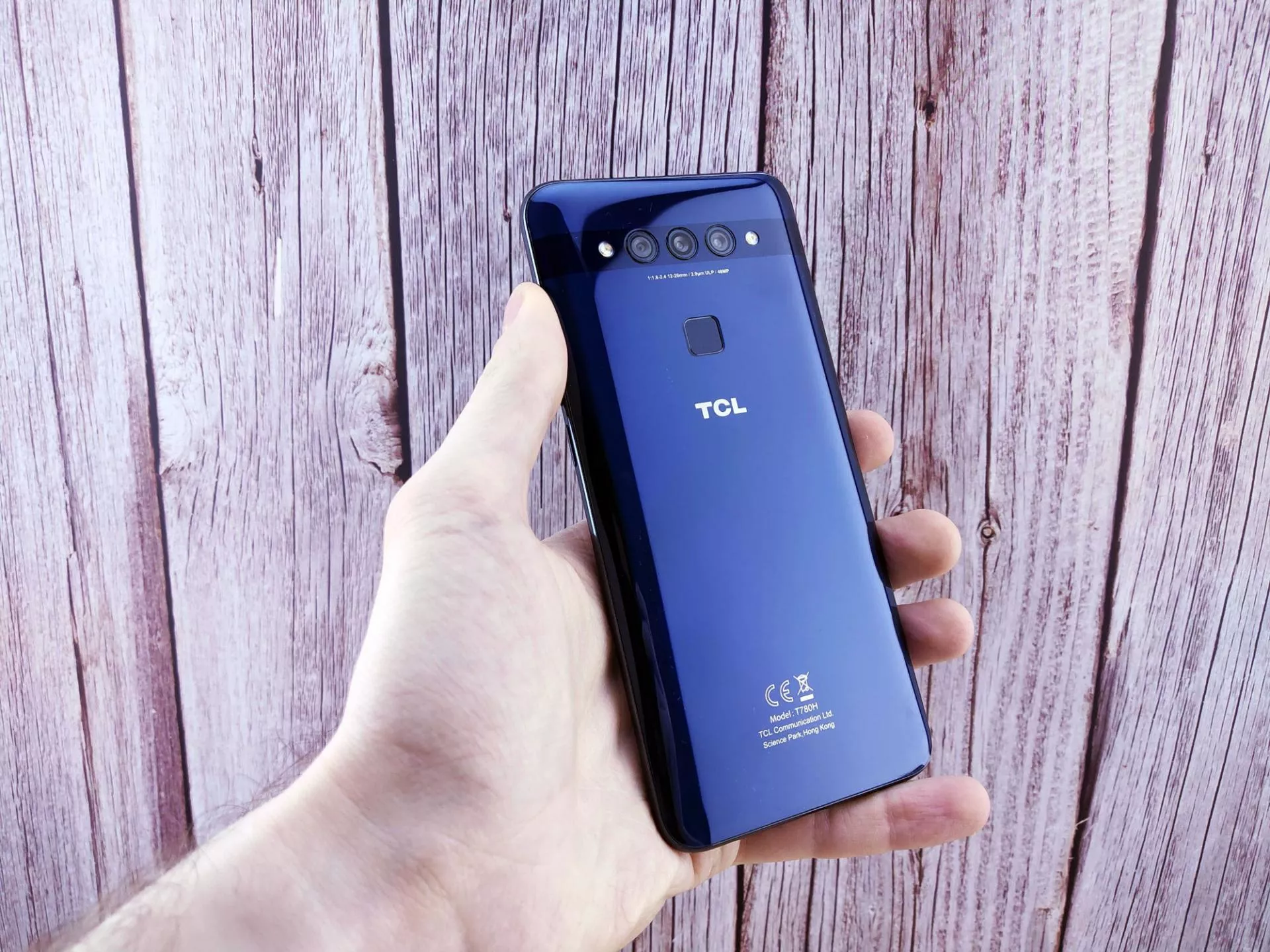 Какой смартфон до 20 тысяч выбрать, если надоели Xiaomi?