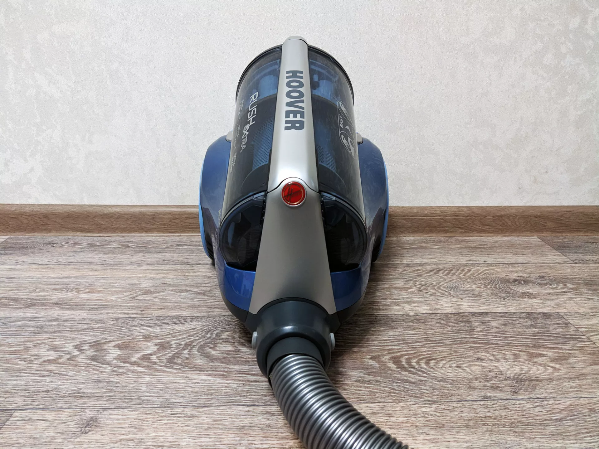 Тест-драйв пылесоса Hoover TRE1 420 019 RUSH EXTRA