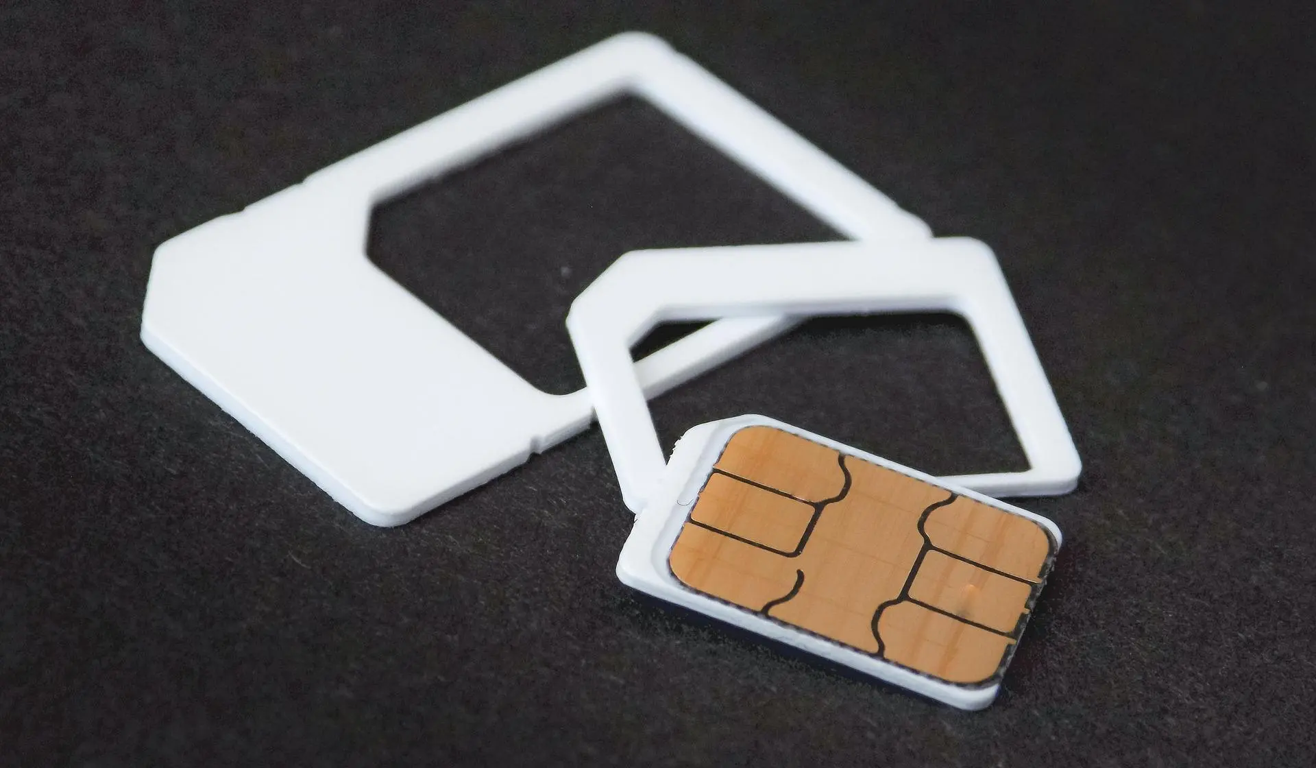 Перевыпуск SIM-карт: как не стать наживкой для мошенника