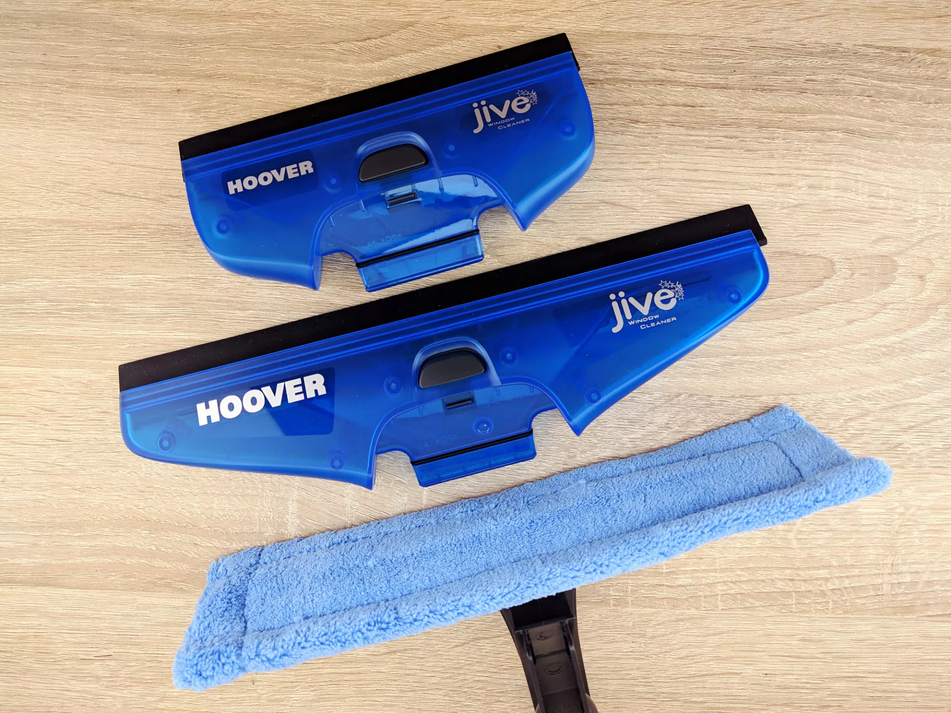 Тест-драйв ручного стеклоочистителя Hoover jwc60b6 019