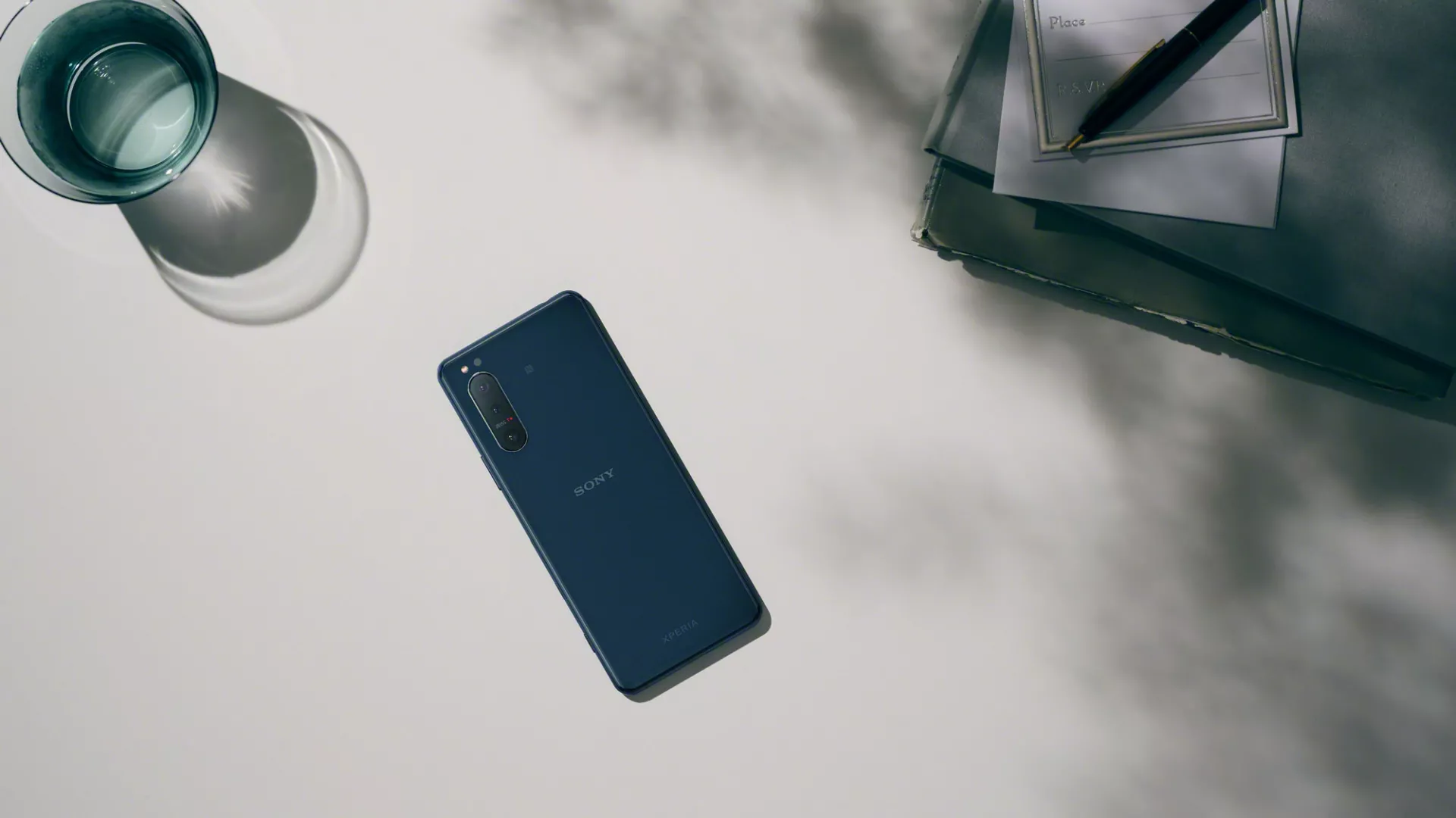 Sony Xperia 5 II — он нафарширован по полной и даже более