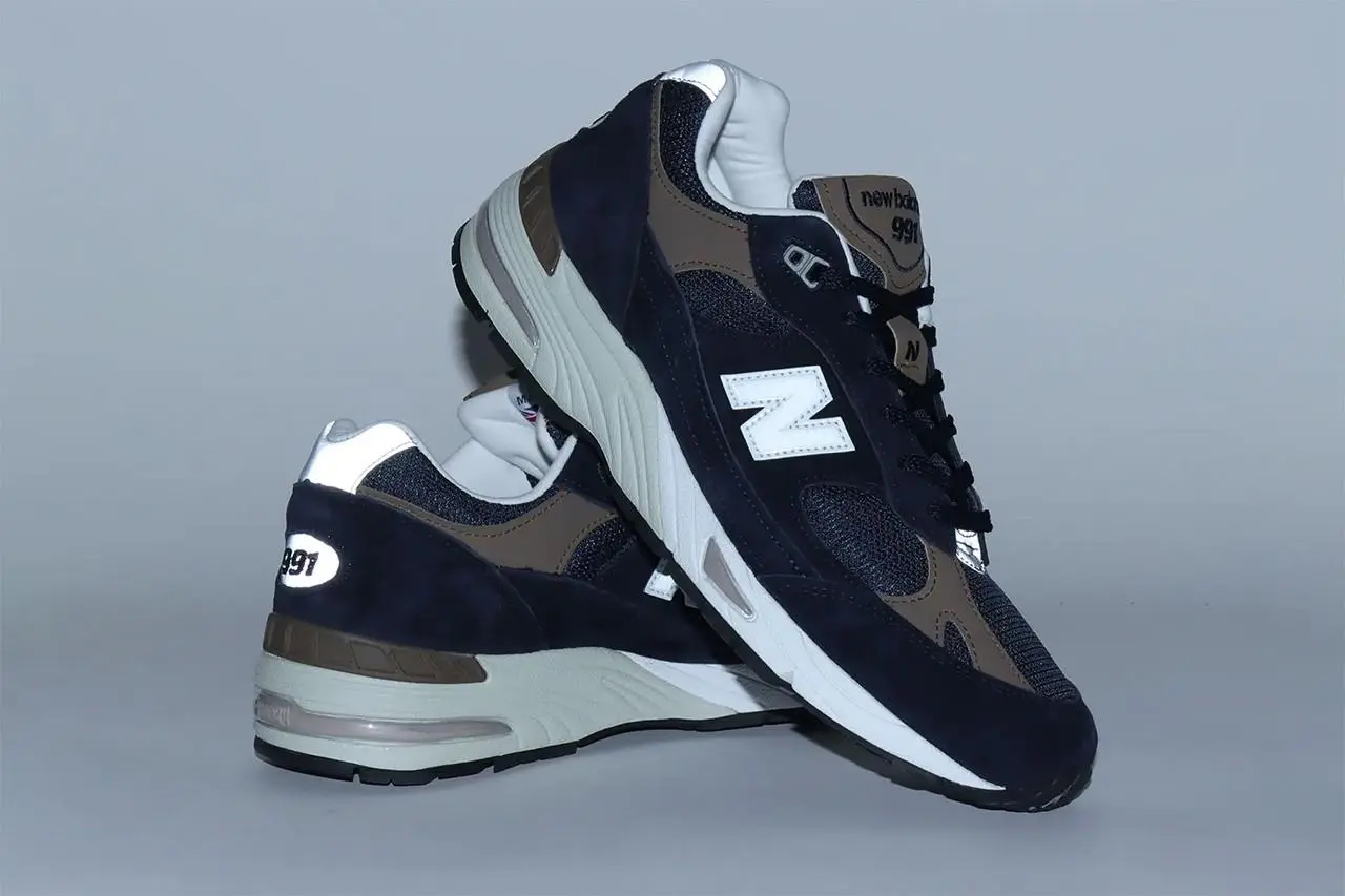 New Balance 991 появились в новых цветовых решениях