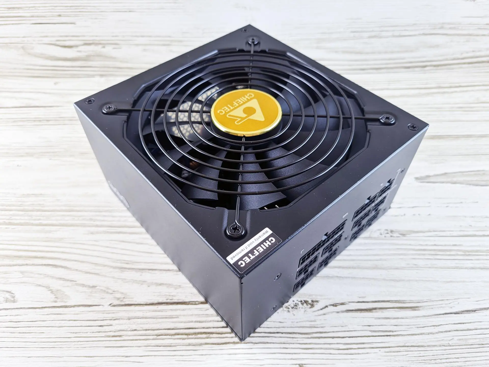 Тест-драйв блока питания Chieftec PPS-850FC 850W