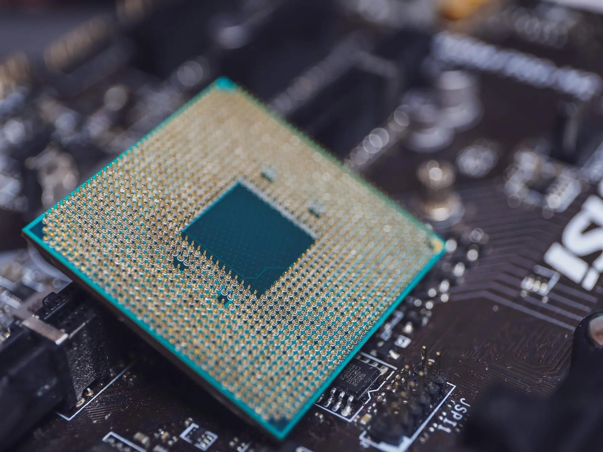AMD не планирует процессоры, похожие на Intel