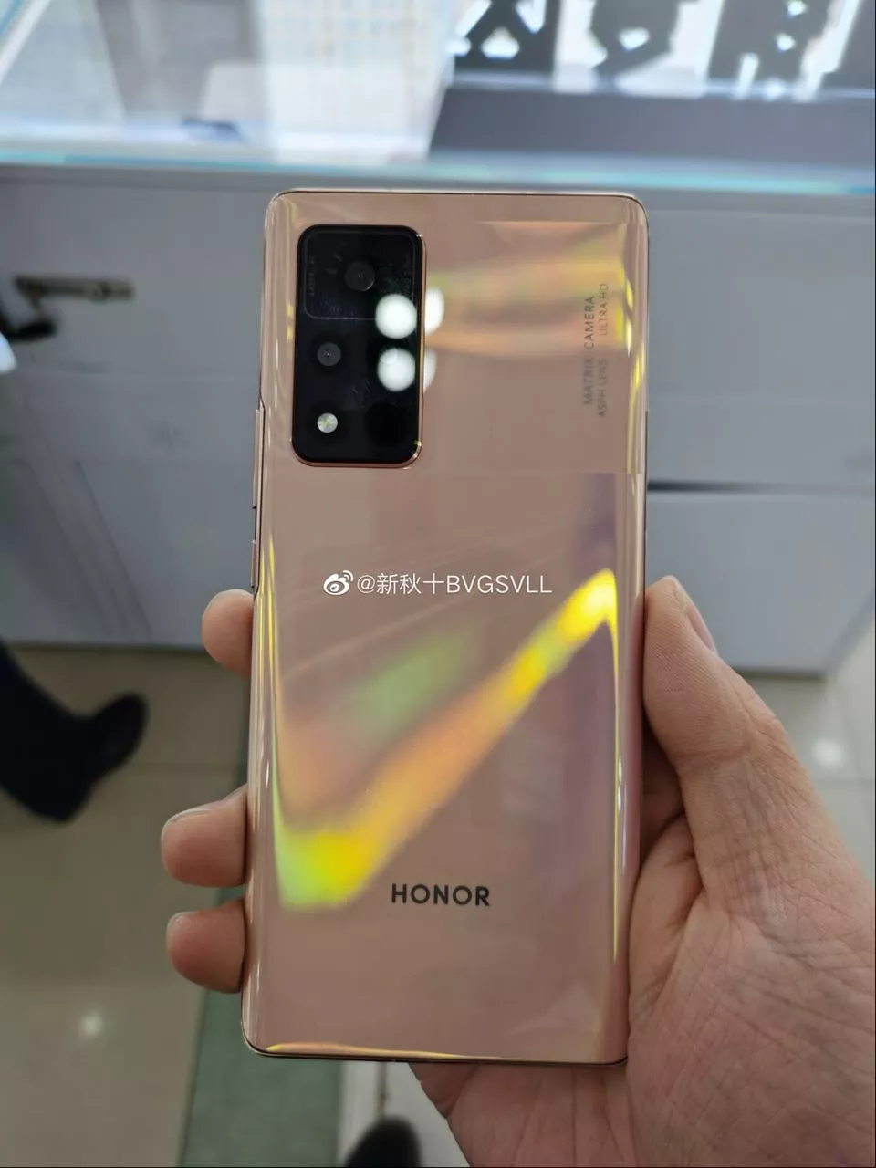 На новые смартфоны Honor возвращаются Google-сервисы