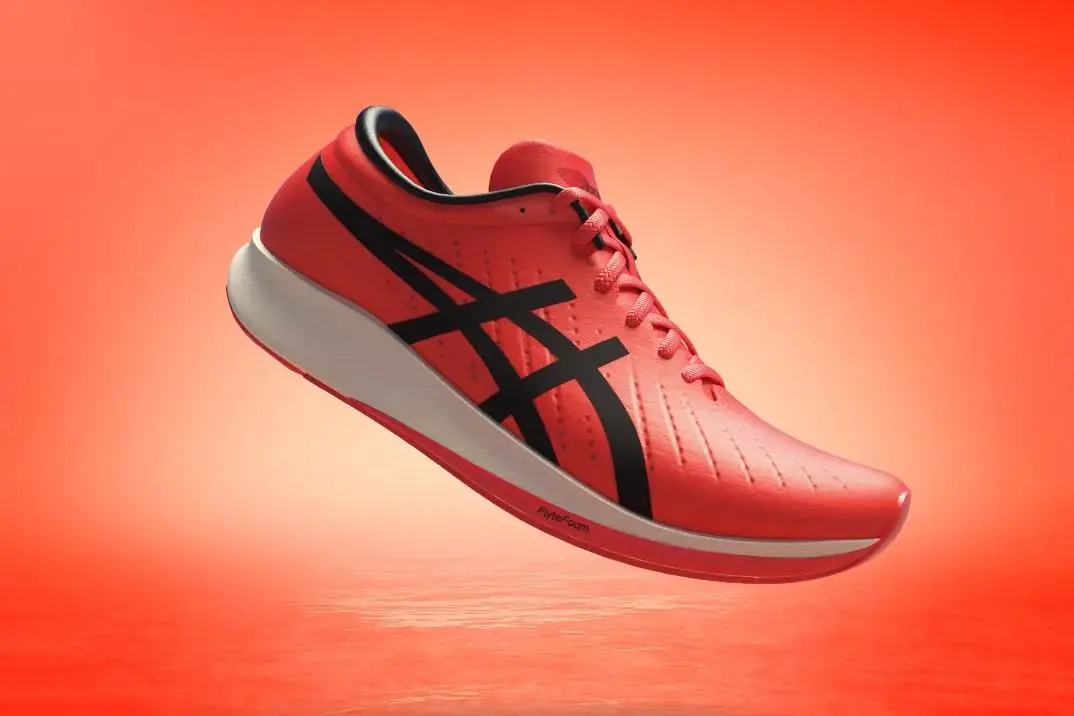 ASICS выпускает коллекцию Sunrise Red в формате NFT