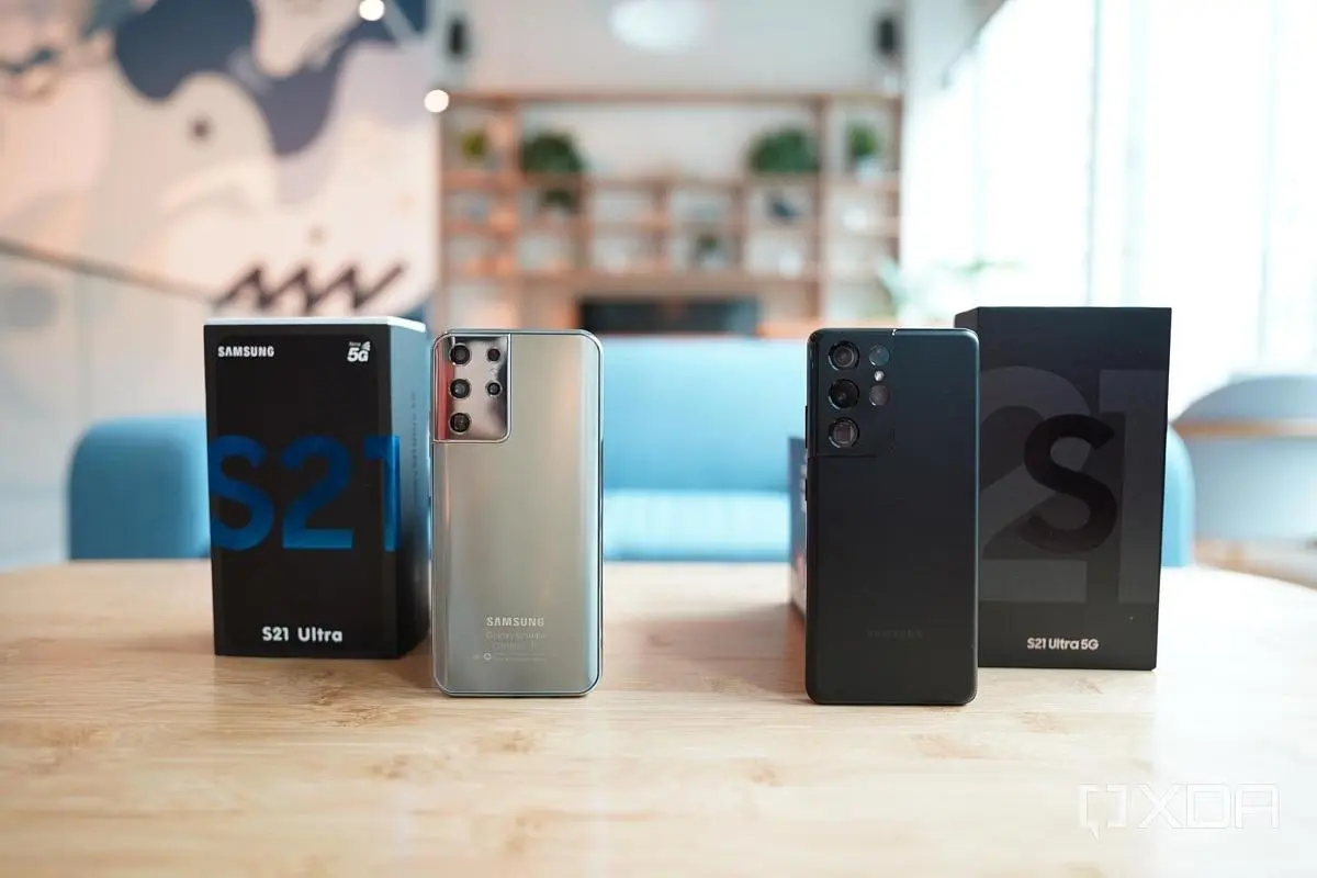 Настоящий Samsung Galaxy S21 Ultra против фейкового Galaxy S21 Ultra