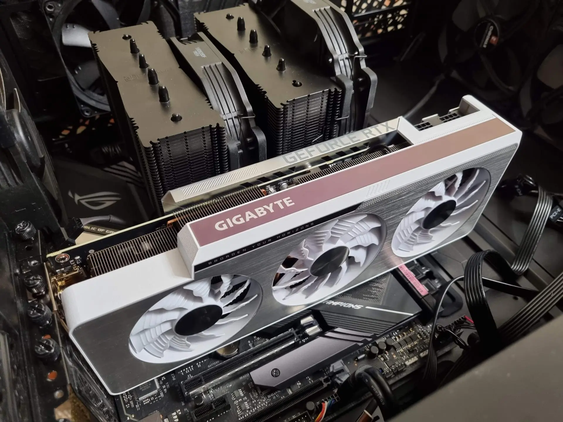 Тест-драйв видеокарты GIGABYTE GeForce RTX 3080 Ti&nbsp;VISION OC&nbsp;12G