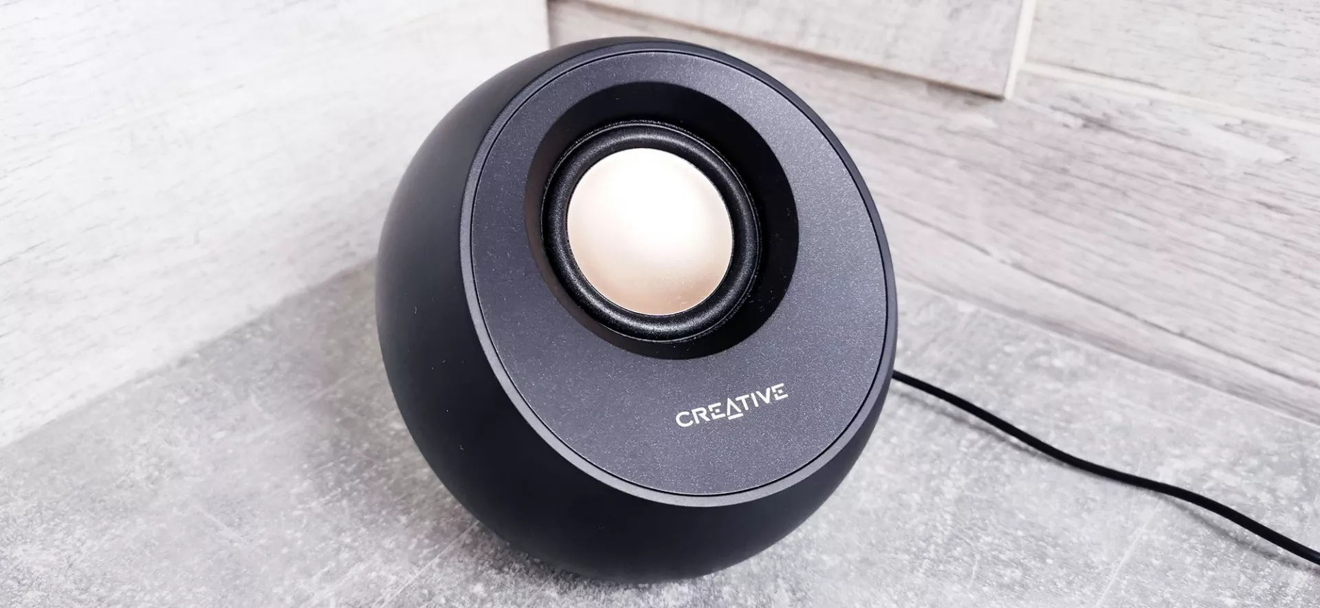 Обзор компьютерной акустики 2.0 Creative Pebble V3