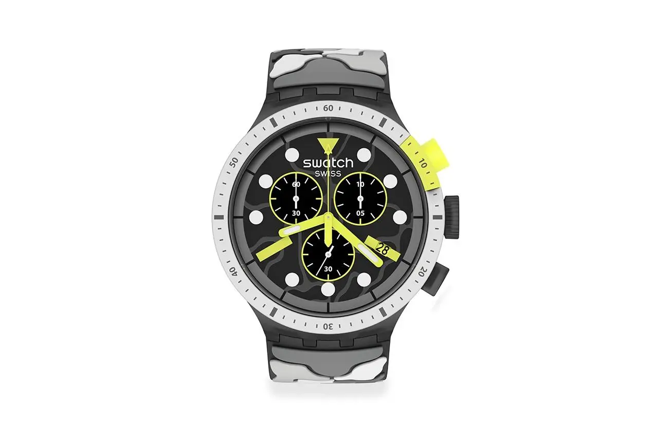 Swatch показала недорогой хронограф в 4 расцветках