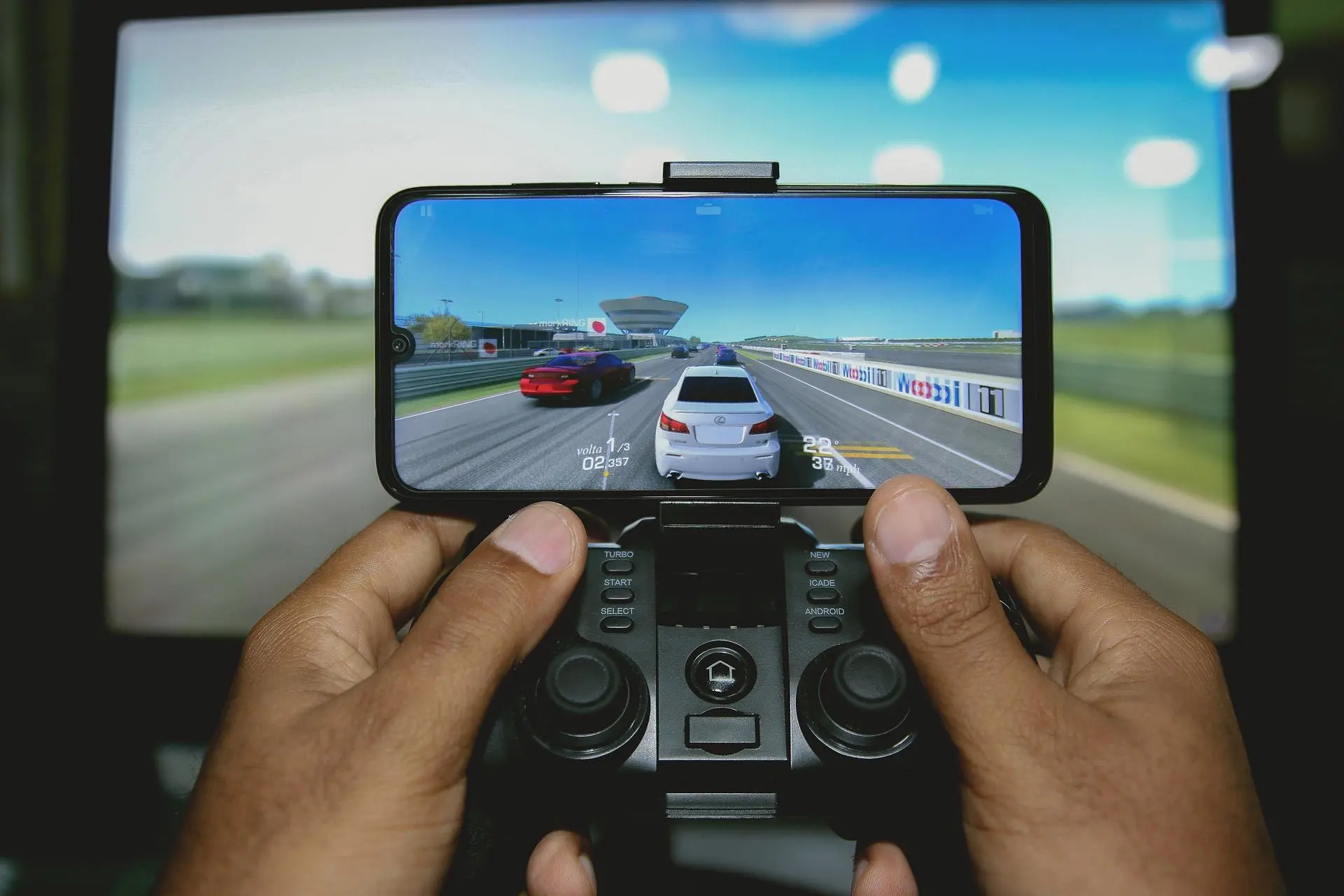 Игры начнут быстрее загружаться в Android 13