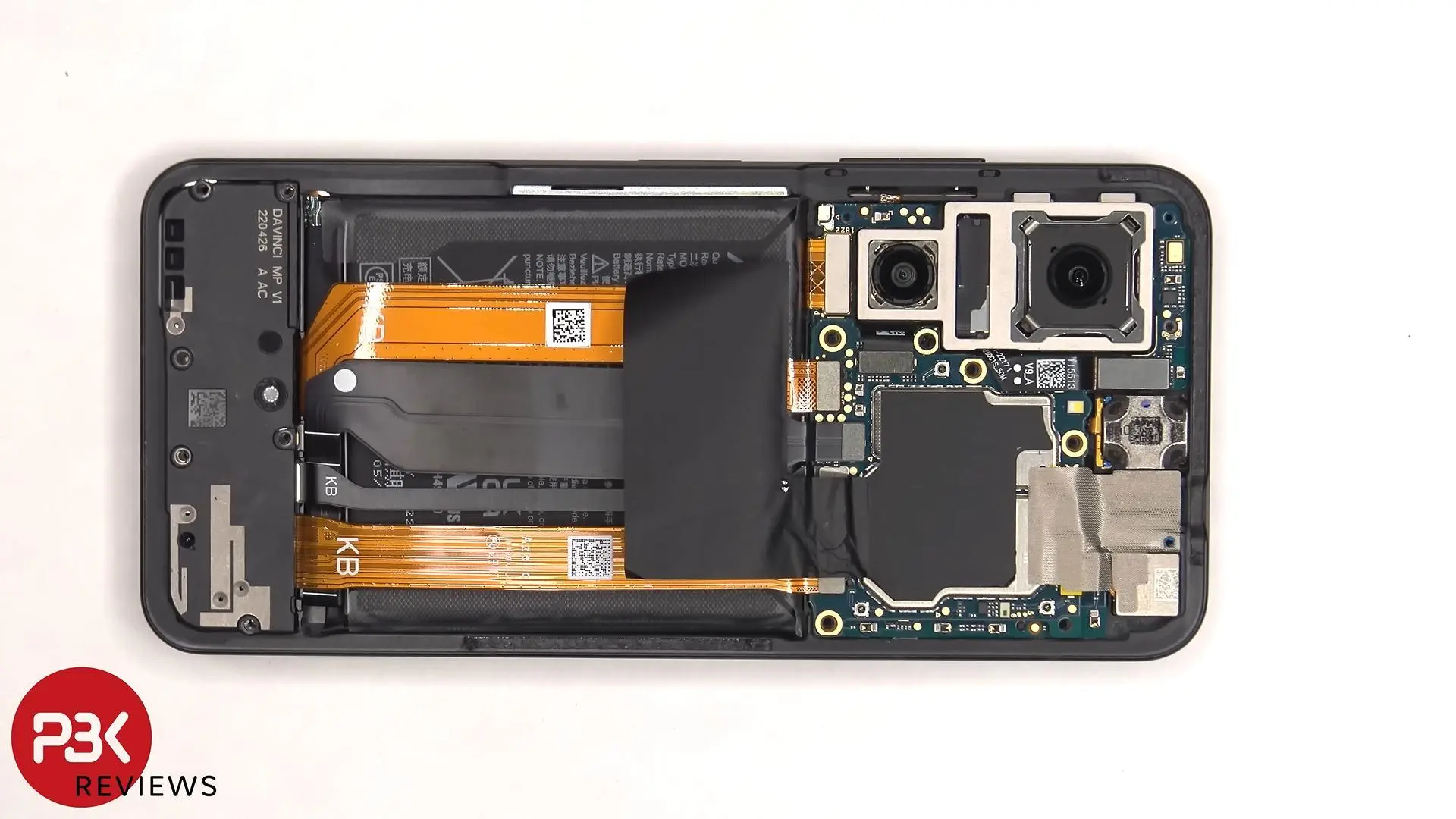 ASUS Zenfone 9 разобрали на видео и оценили ремонтопригодность