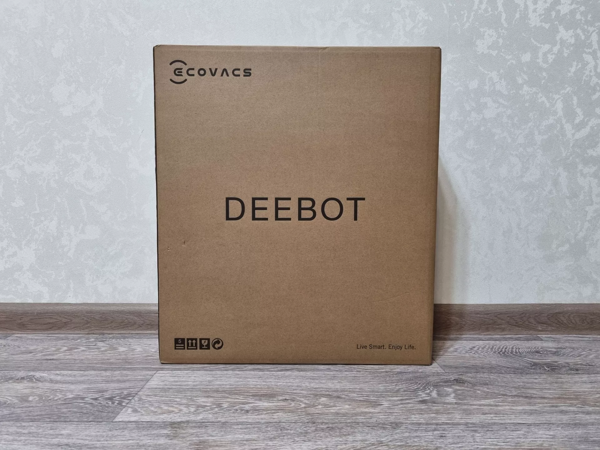 Тест-драйв робота-пылесоса ECOVACS DEEBOT N8