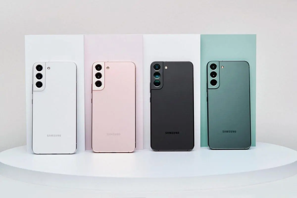 Прошлогодний Samsung Galaxy S21 или новый S22? Велика ли разница?
