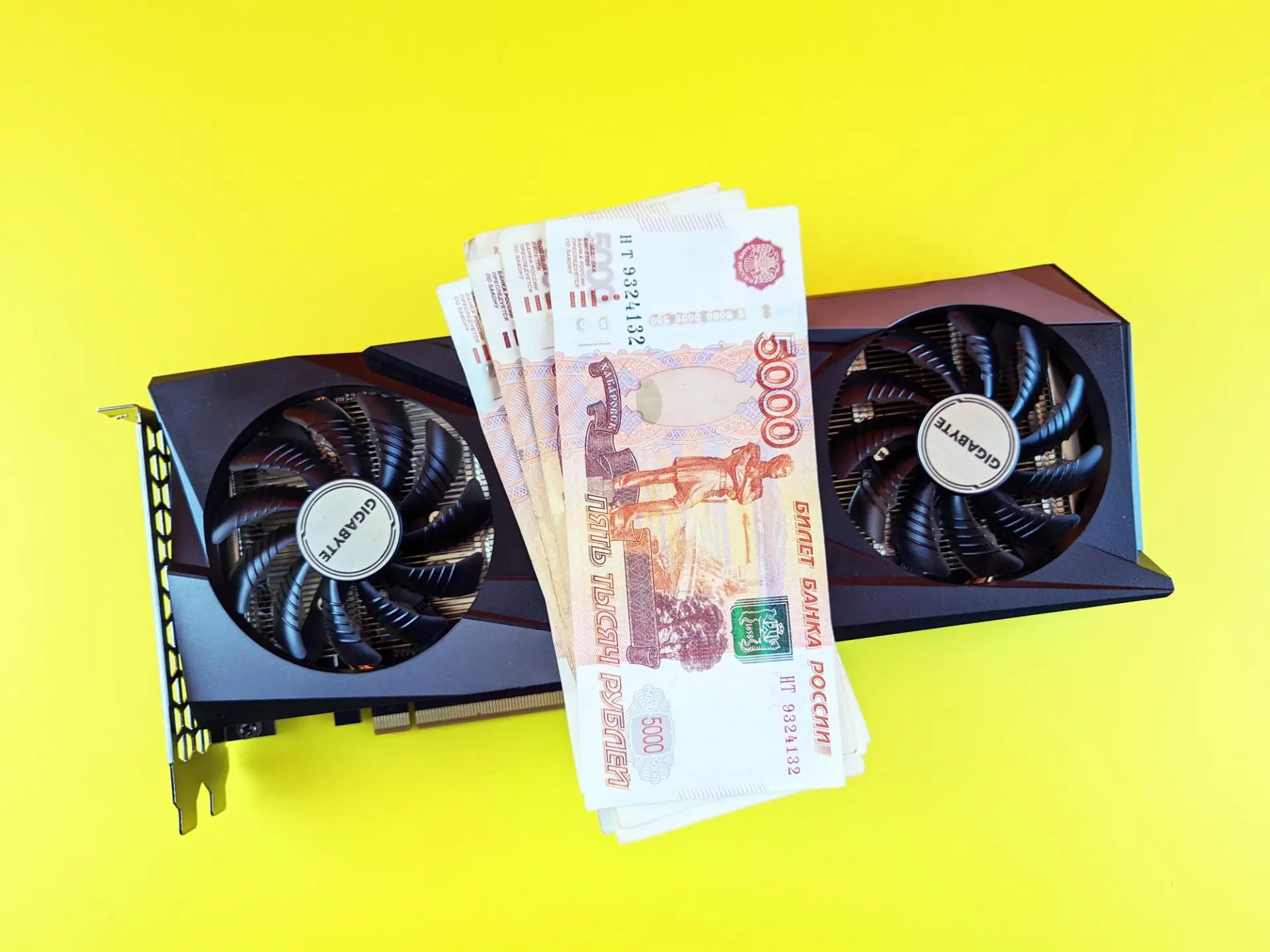 В Европе видеокарты Radeon RX 6500 XT продают ниже рекомендованной розничной цены