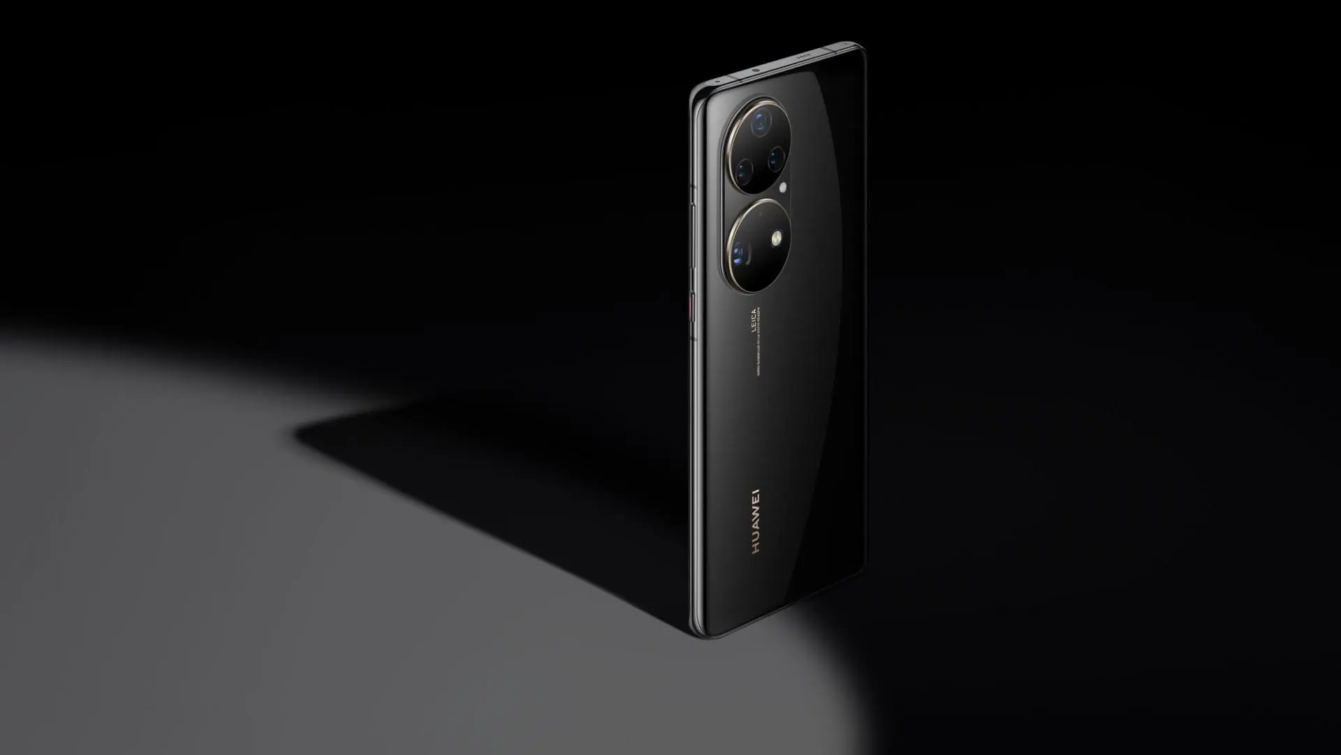 В России официально представлен смартфон HUAWEI P50 Pro