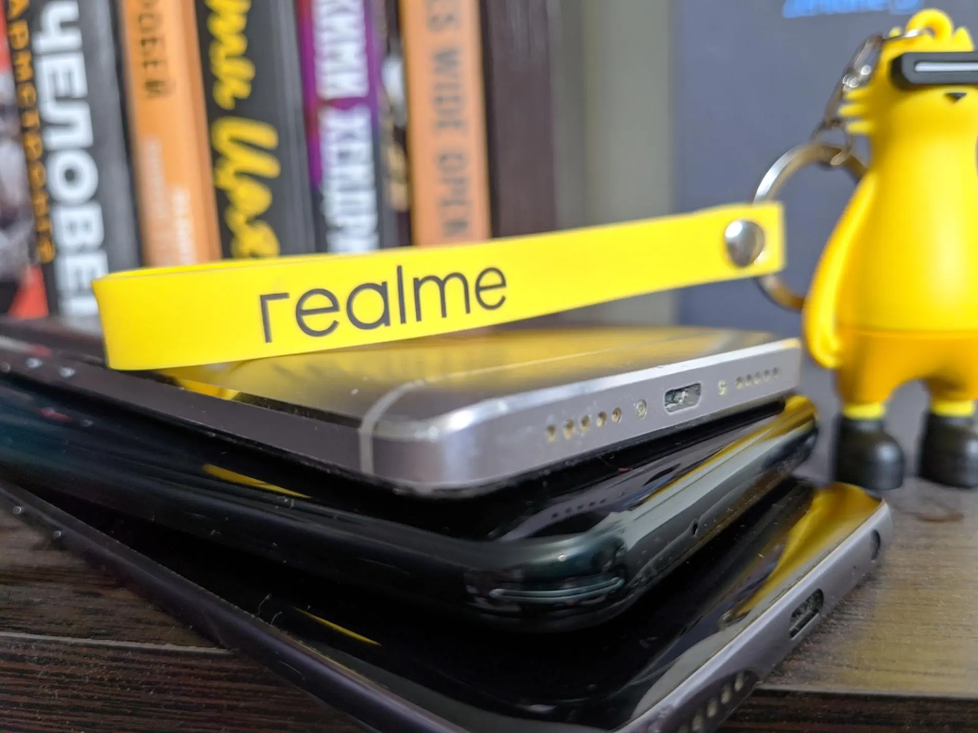 10 смартфонов realme получат Android 12 в первом квартале 2022