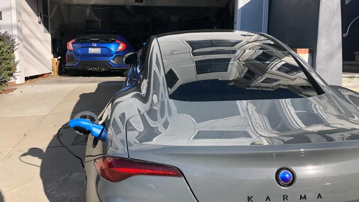 Как выглядят современные спортивные электрокары: 5 моделей от Tesla до McLaren