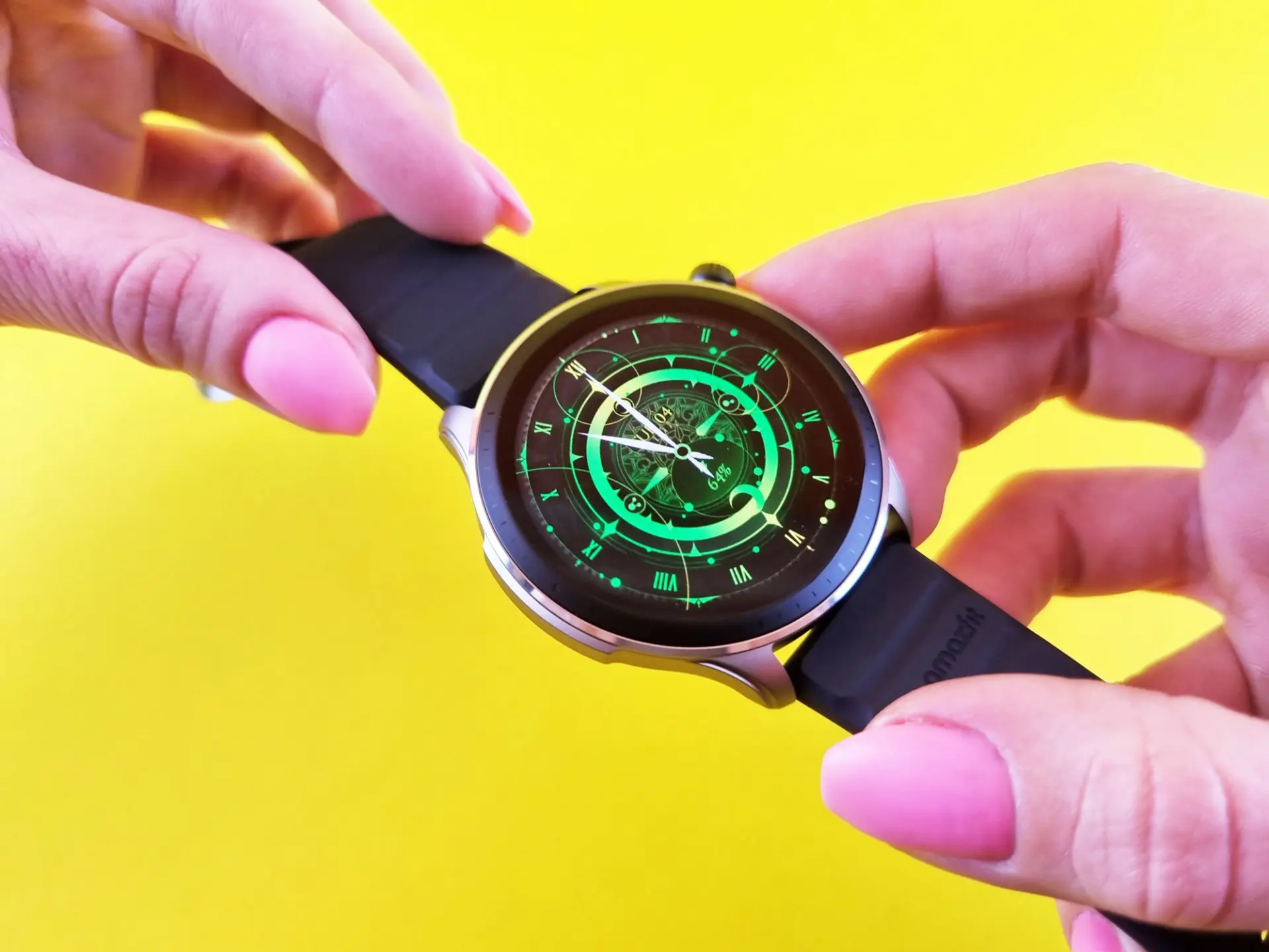 Тест-драйв смарт-часов Amazfit GTR 4