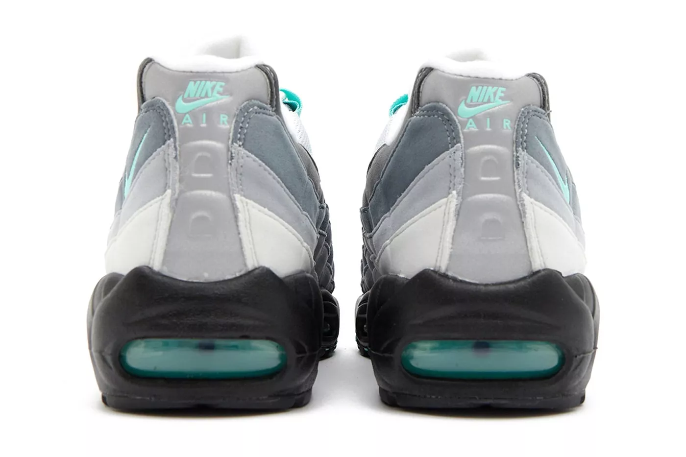 Первый взгляд на Nike Air Max 95 Hyper Turquoise