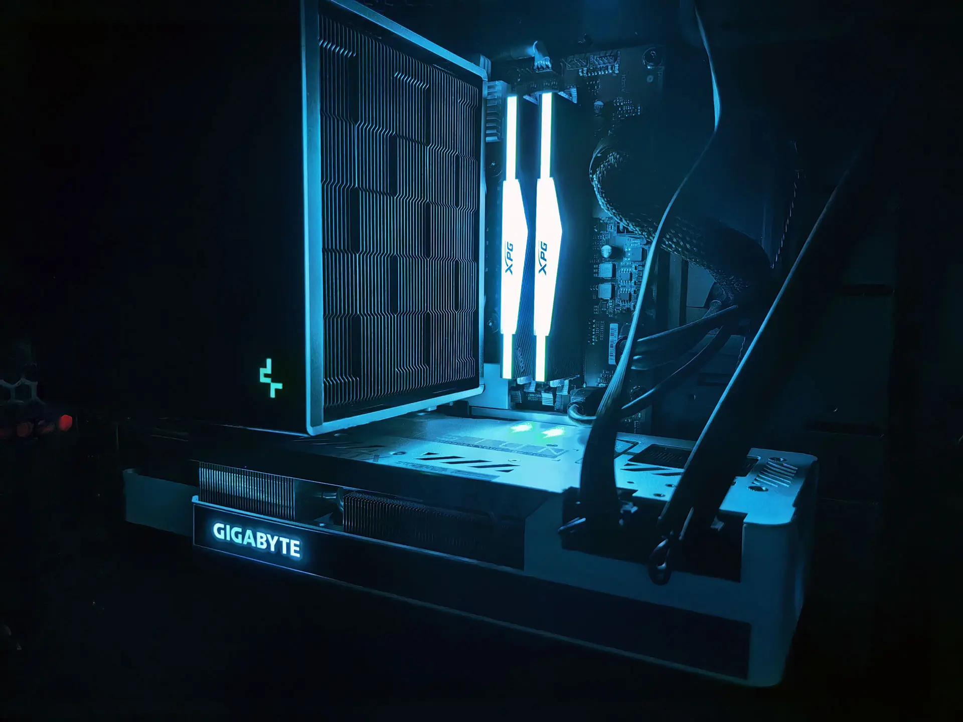 Как изменять подсветку на ПК и ноутбуках GIGABYTE?