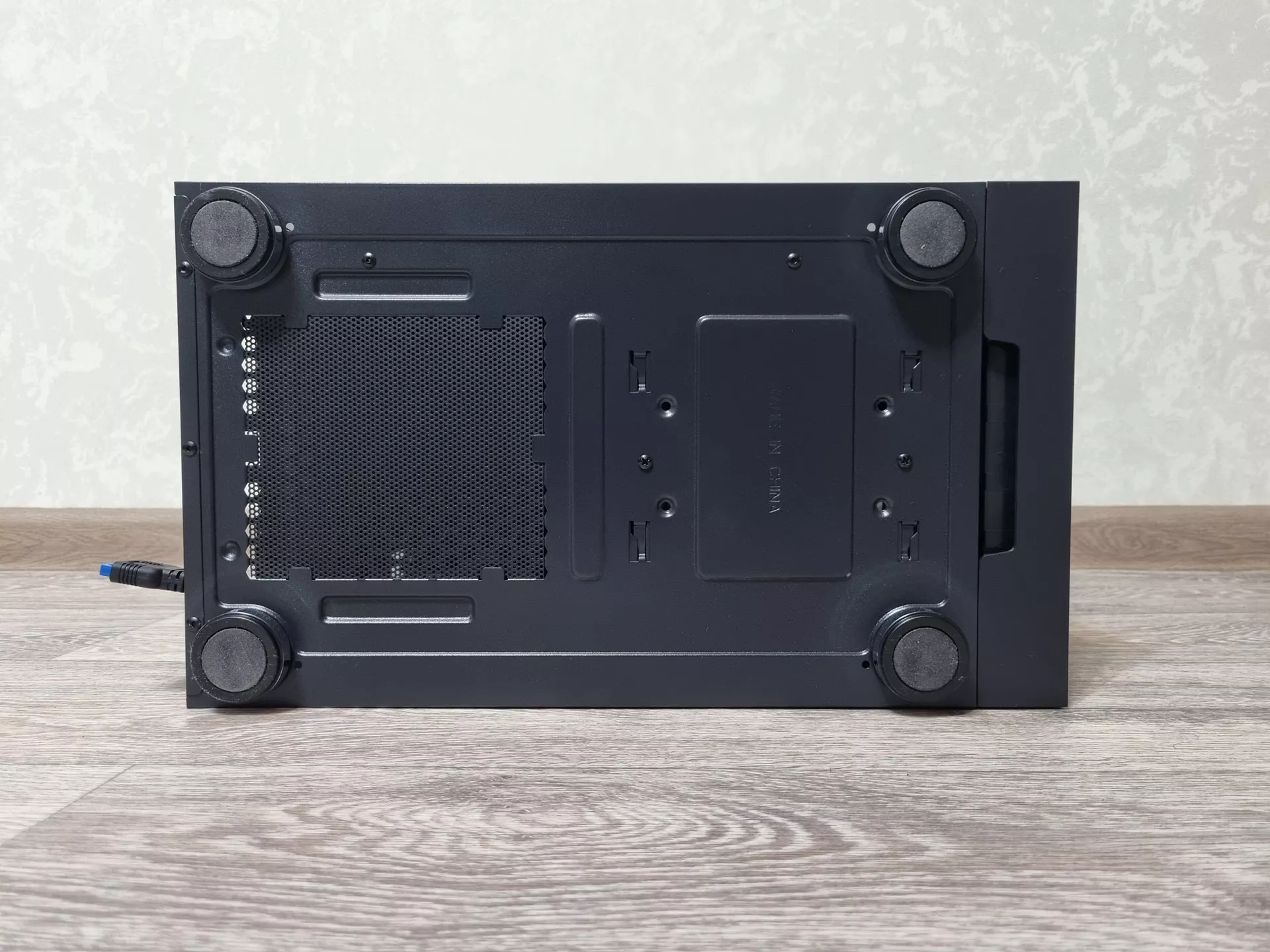 Обзор корпуса для ПК 1STPLAYER AR-7
