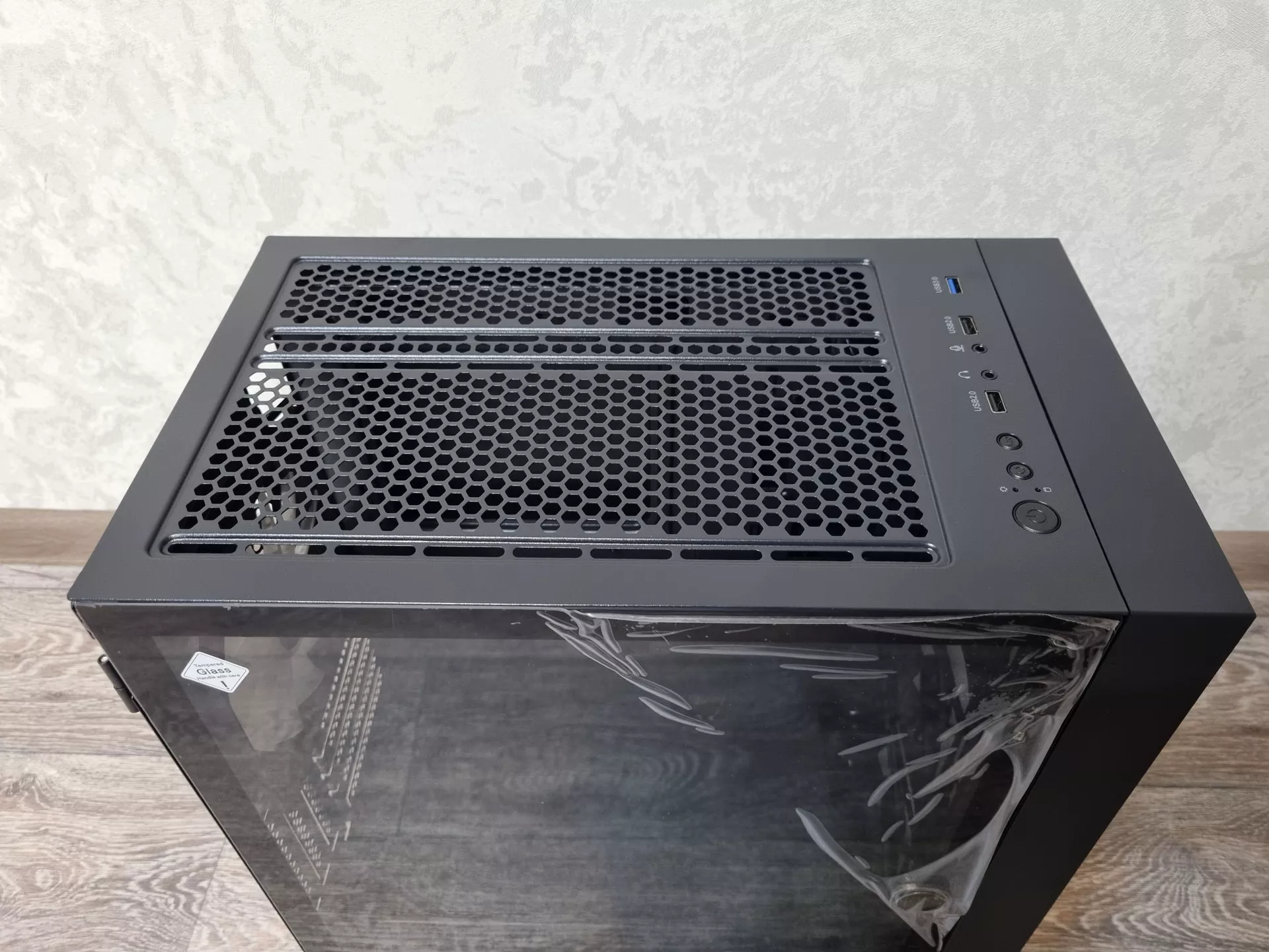 Обзор корпуса для ПК 1STPLAYER AR-7
