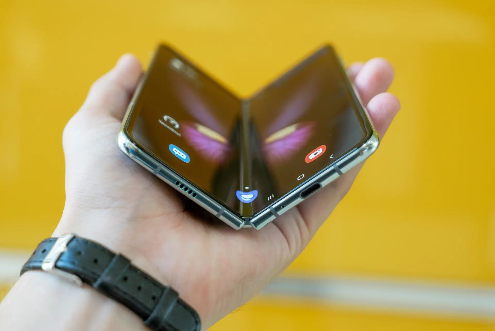 6 болезней складных смартфонов типа Galaxy Z Fold
