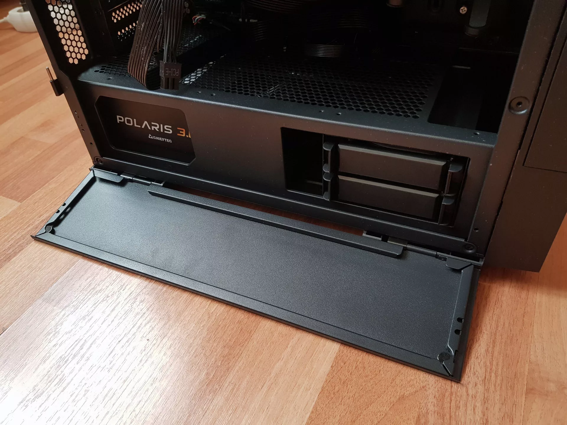 Обзор корпуса для ПК PowerCase Kratos