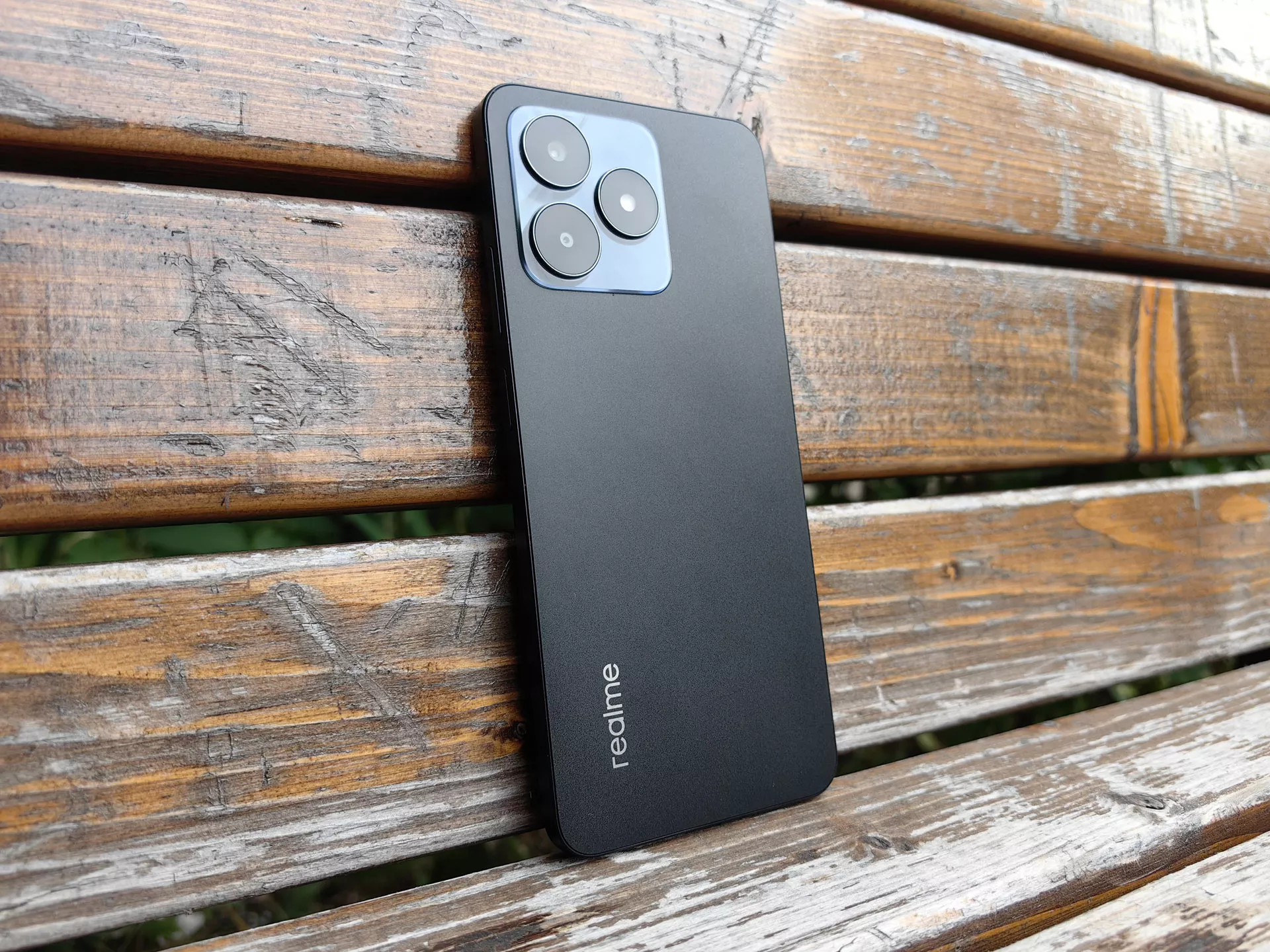 Обзор смартфона realme C53