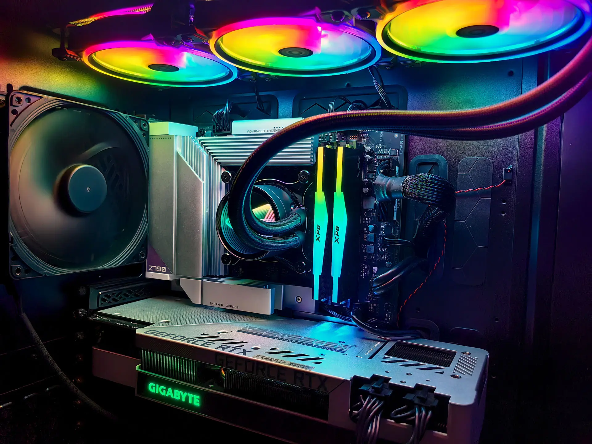 Обзор жидкостной системы охлаждения XPG Levante X 360