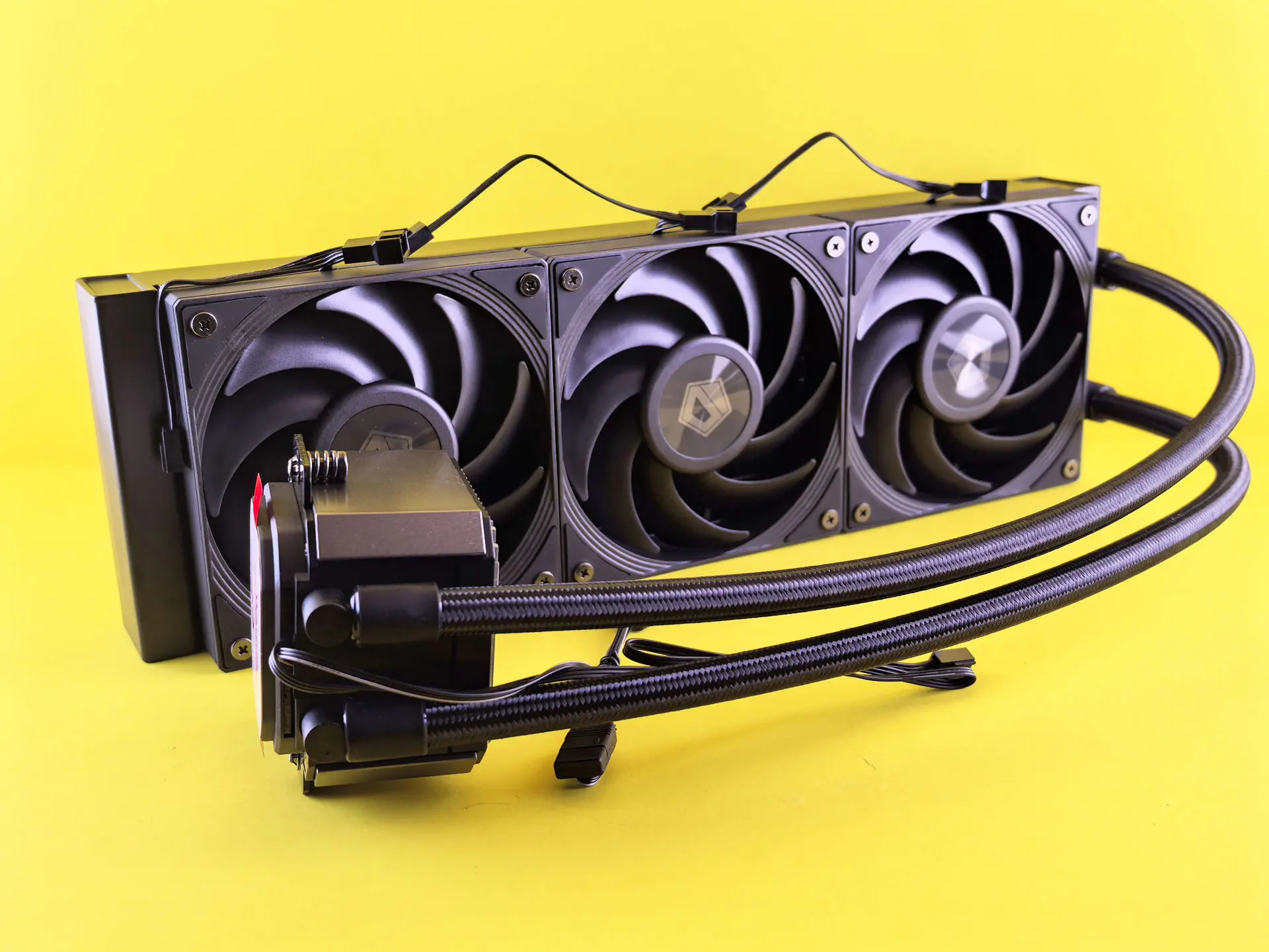 Обзор жидкостной системы охлаждения ID-Cooling DX360