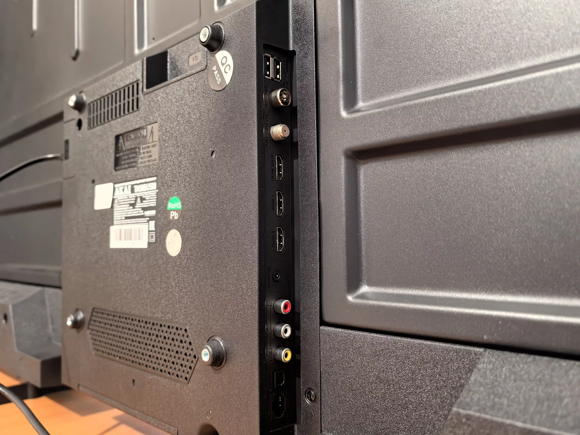 Обзор смарт-ТВ AKAI TA50BU500