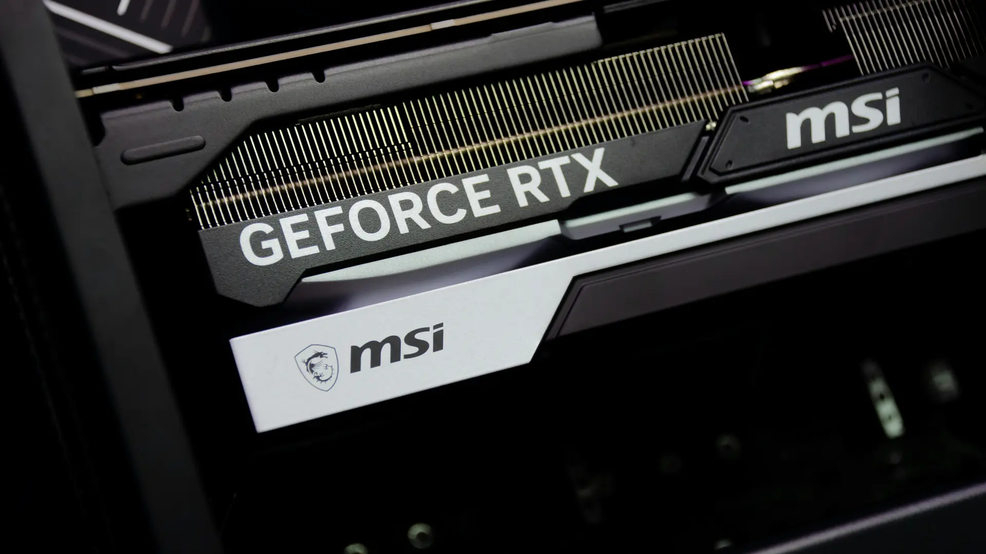 Горячие точки NVIDIA GeForce RTX 50: проблемы с перегревом видеокарт от Palit, PNY и MSI