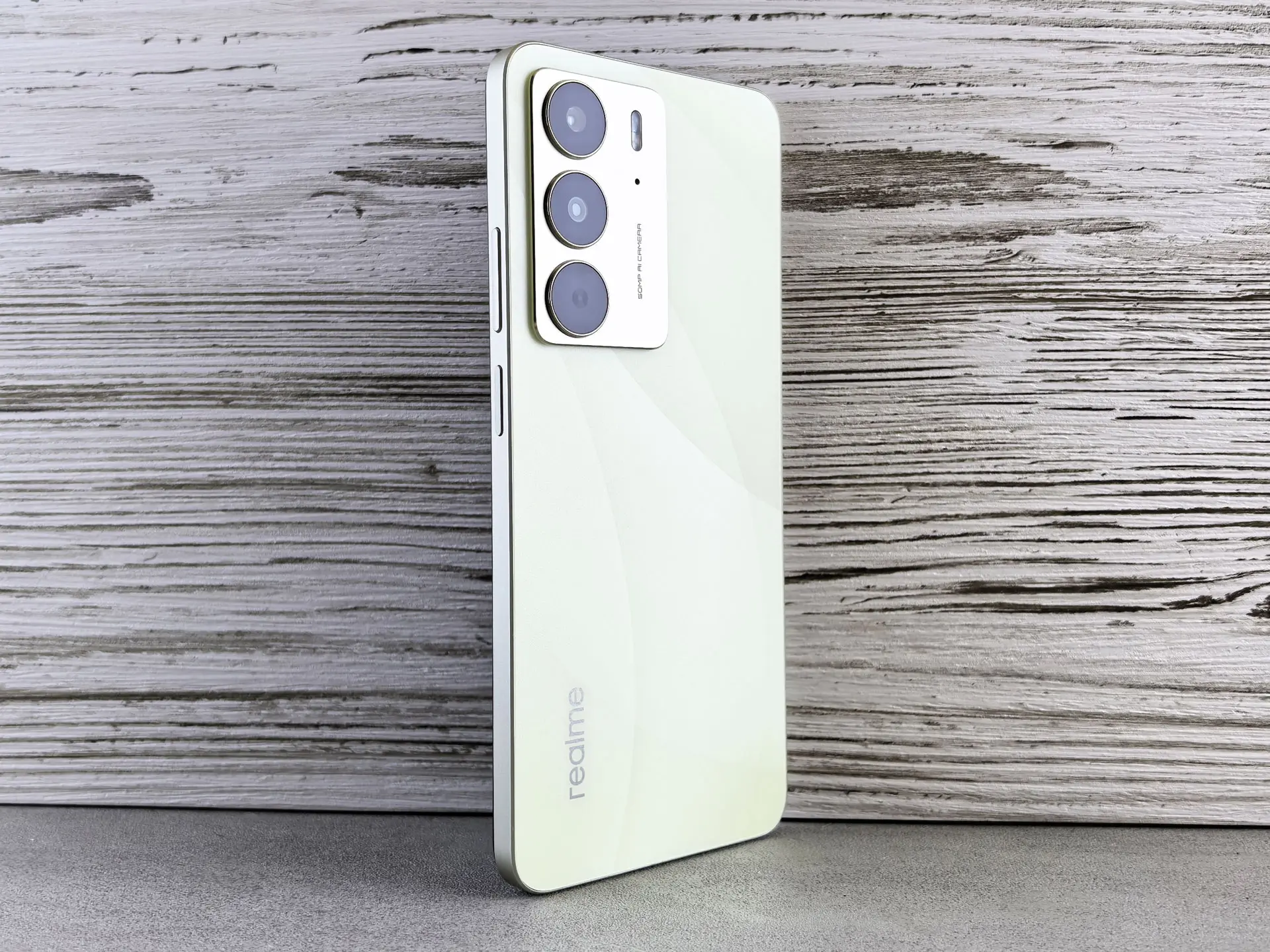 Обзор смартфона realme C75