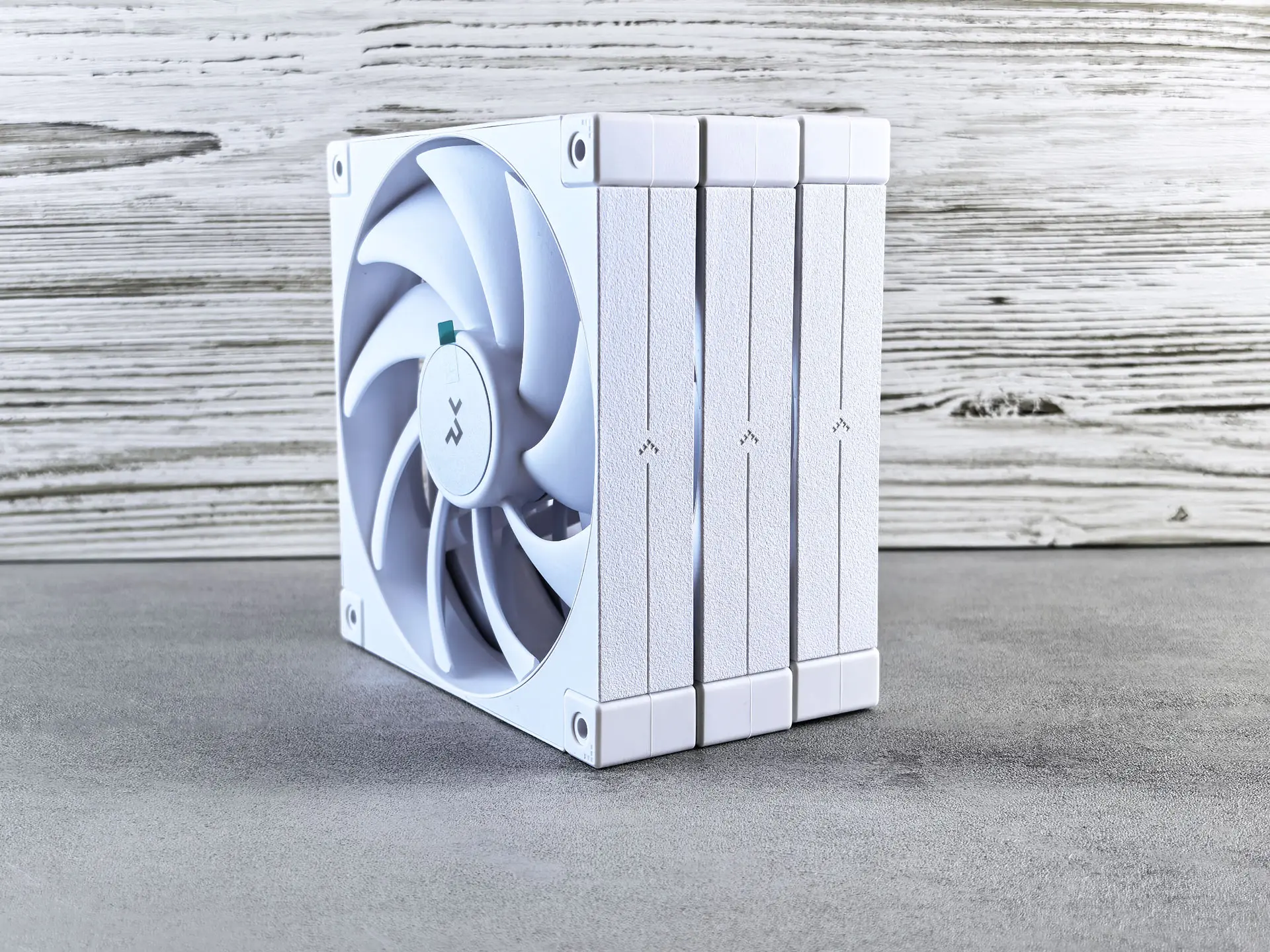 Тест-драйв вентиляторов для ПК DeepCool FD14 WH