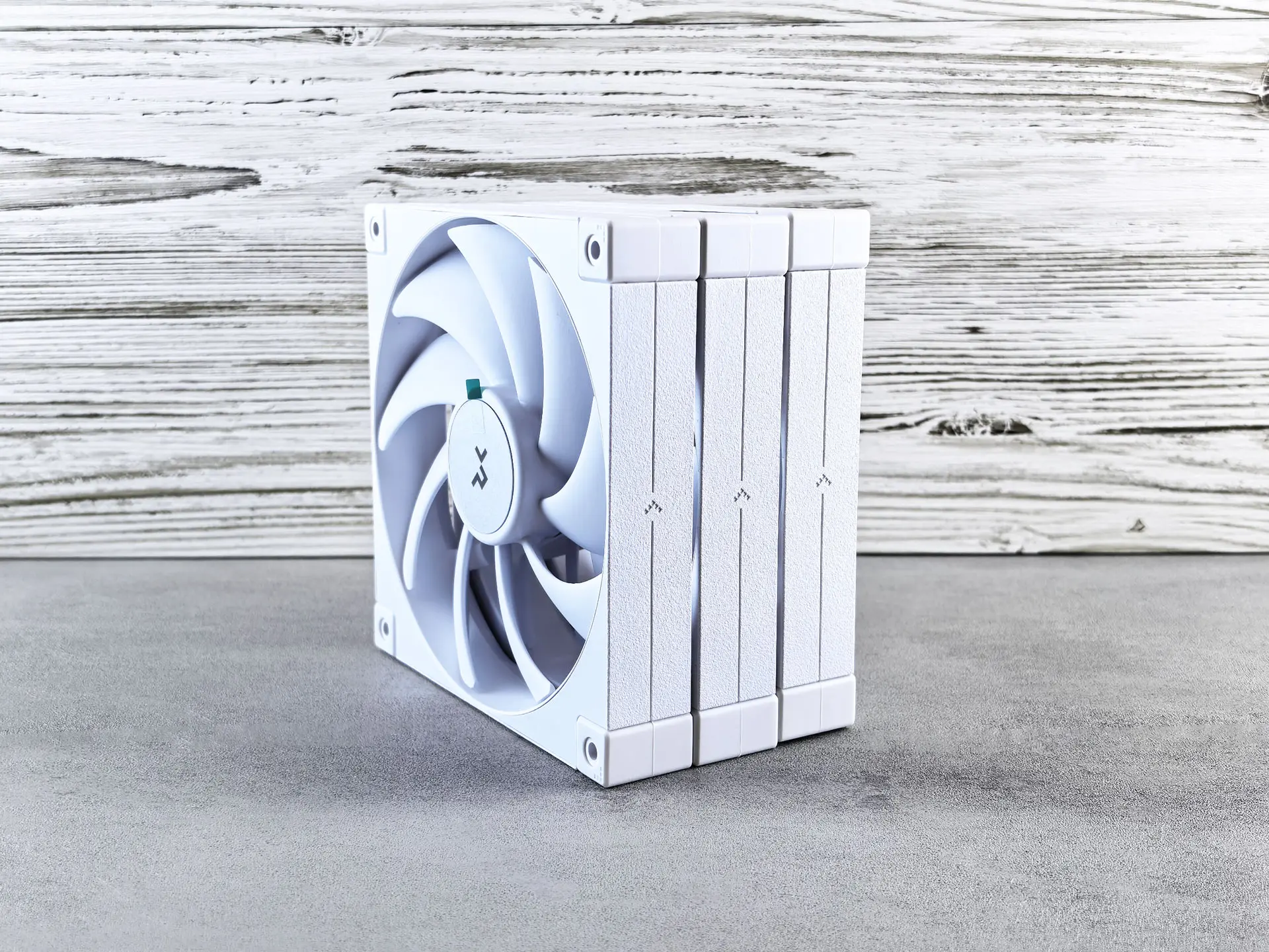 Тест-драйв вентиляторов для ПК DeepCool FD14 WH