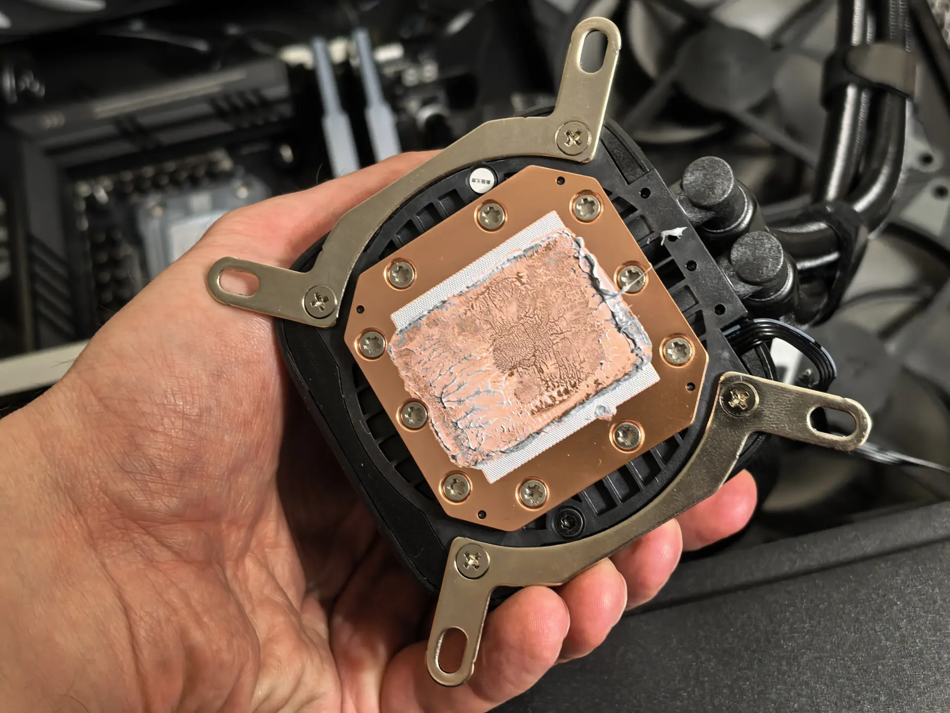 Обзор системы водяного охлаждения DeepCool LE360 V2