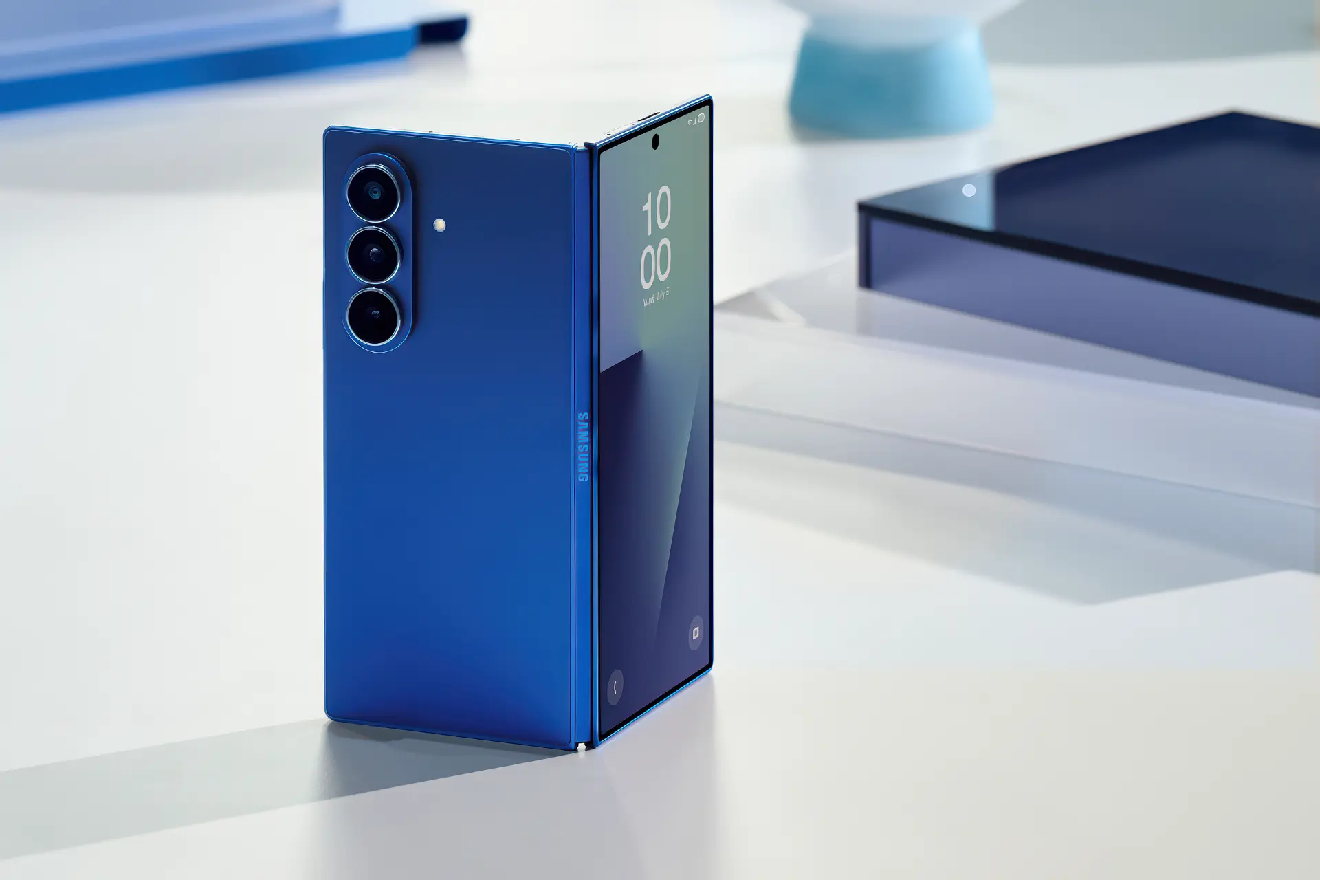Samsung Galaxy Z Fold 7: проблемы шарнира и динамика в тесте