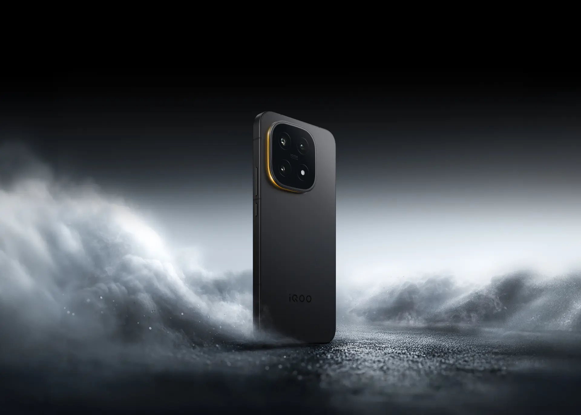 iQOO 15 в России: 7000 мА·ч, Snapdragon 8 Elite Gen 5 и полноценная OriginOS