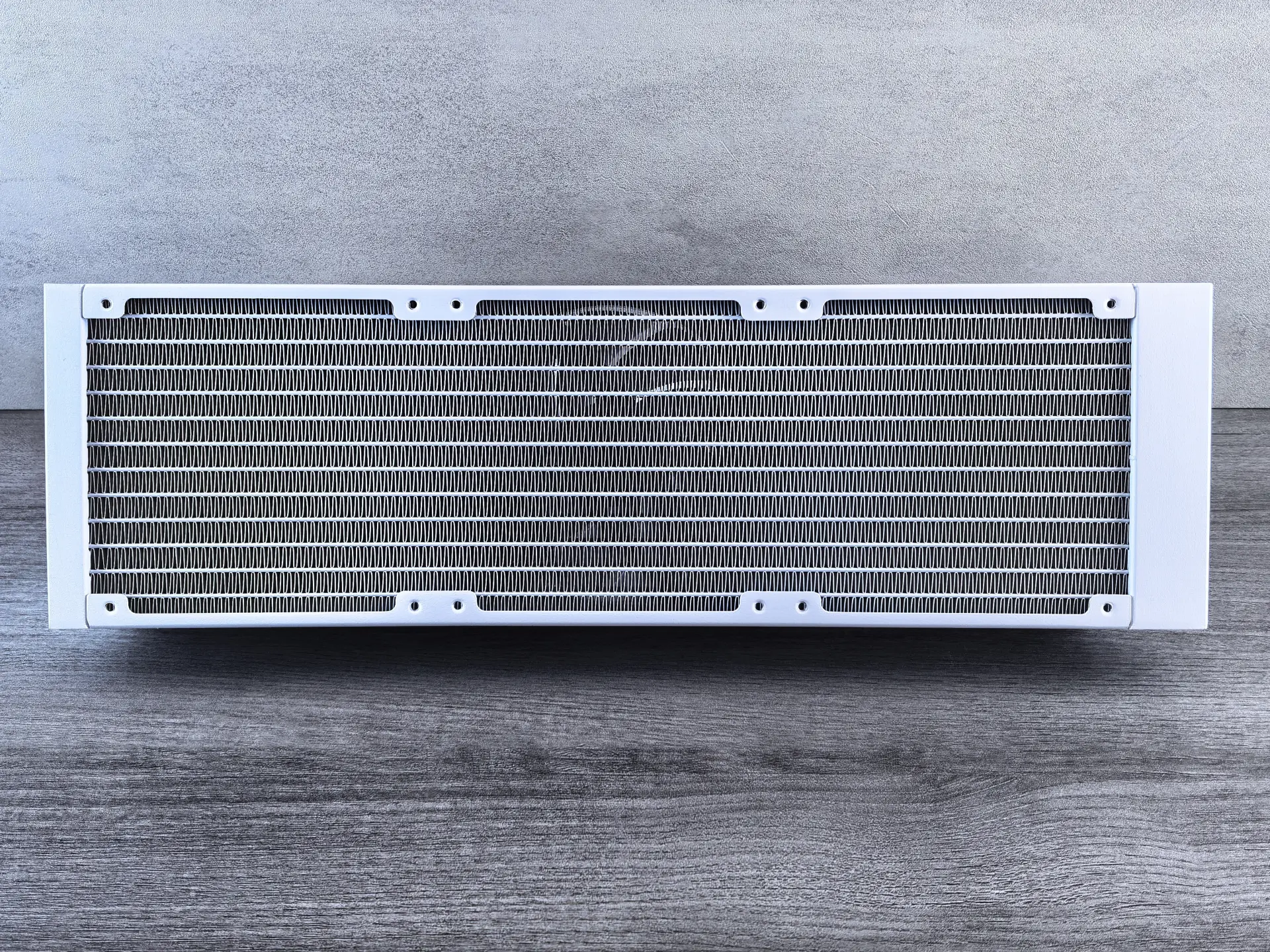 Обзор системы жидкостного охлаждения DeepCool LM360: экран в массы?