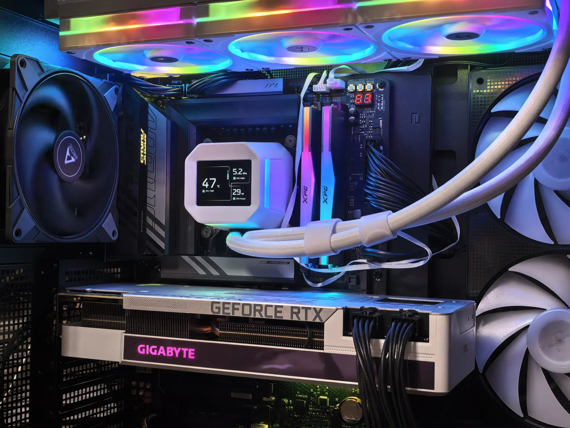 Обзор системы жидкостного охлаждения DeepCool LM360: экран в массы?