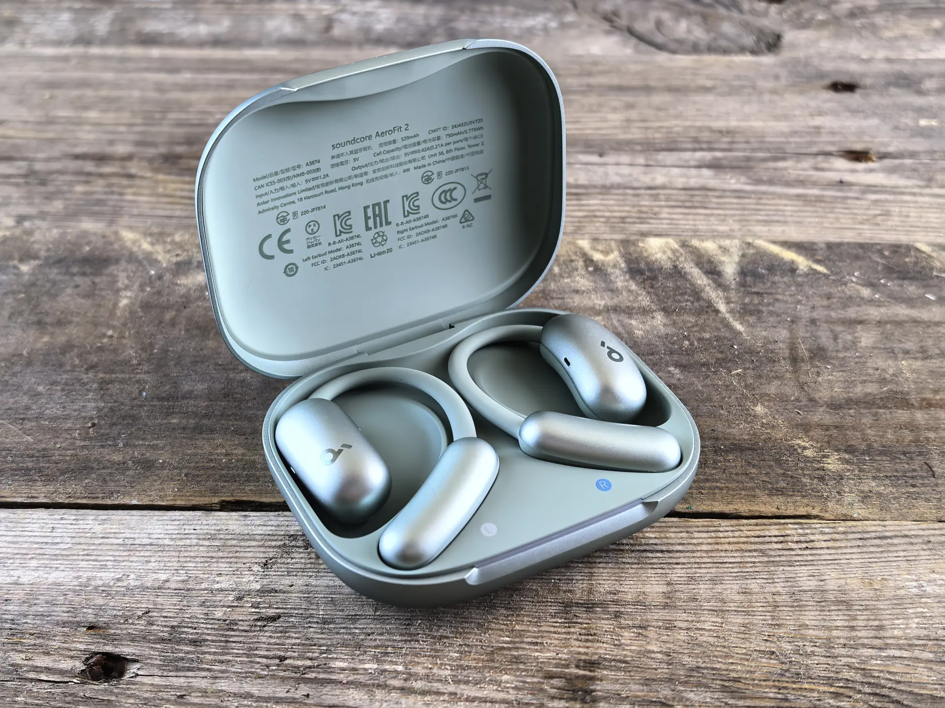 Обзор Soundcore AeroFit 2: лучшие открытые наушники с ИИ-переводчиком и мощным басом?
