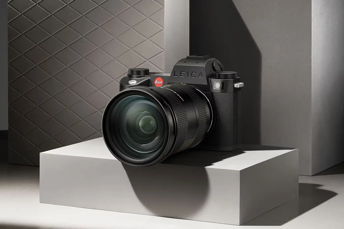Leica SL3-S — профессиональная камера с 24-мегапиксельным сенсором и поддержкой 6K-видео