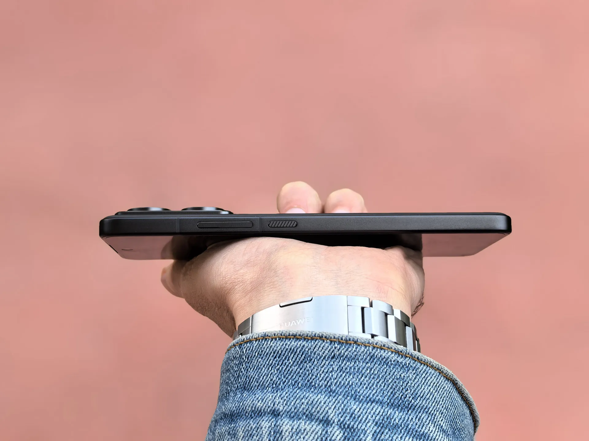 Сравнение Xiaomi 14T Pro и HUAWEI Pura 70: характеристики, камеры, производительность